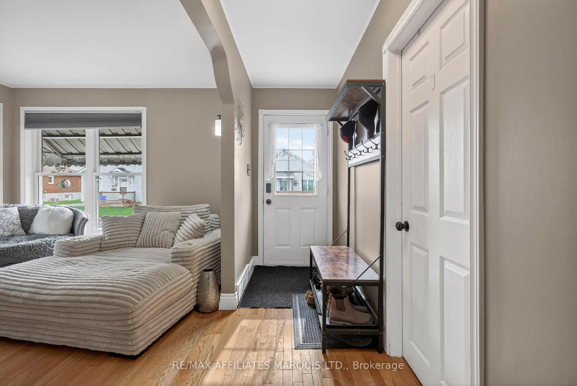 Photo 4 of 621 Grantwood Avenue, Cornwall — HOMEH