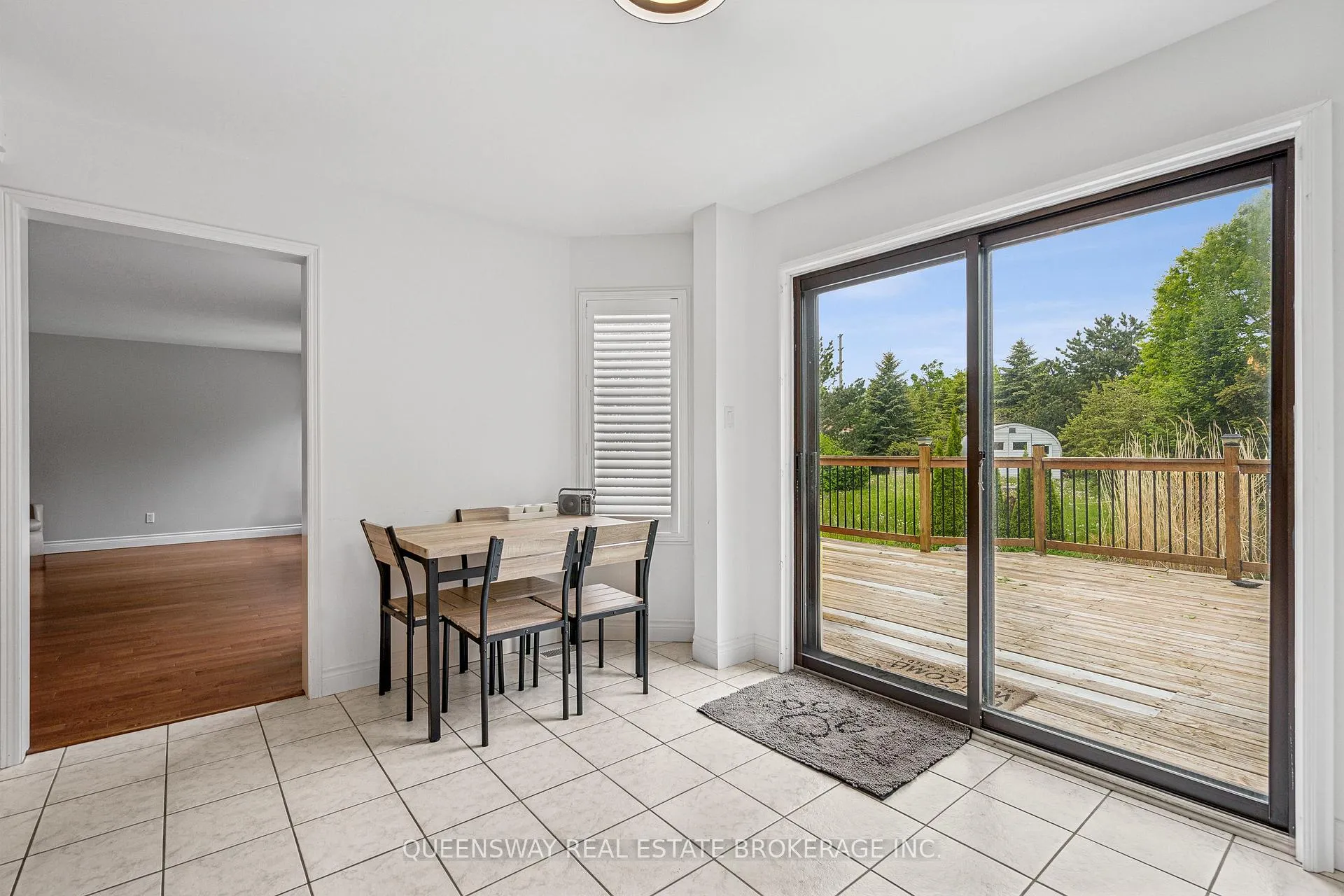 Photo 13 of 69 Cityview Circle, Barrie, Holly — HOMEH