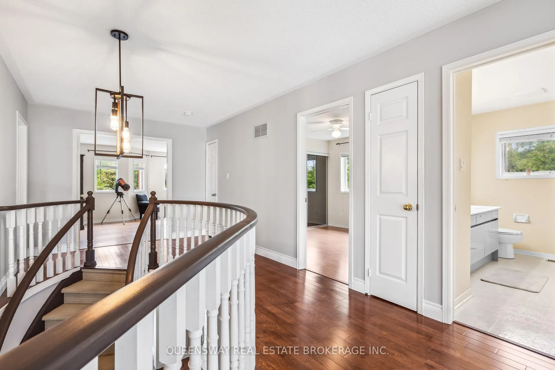 Photo 27 of 69 Cityview Circle, Barrie, Holly — HOMEH