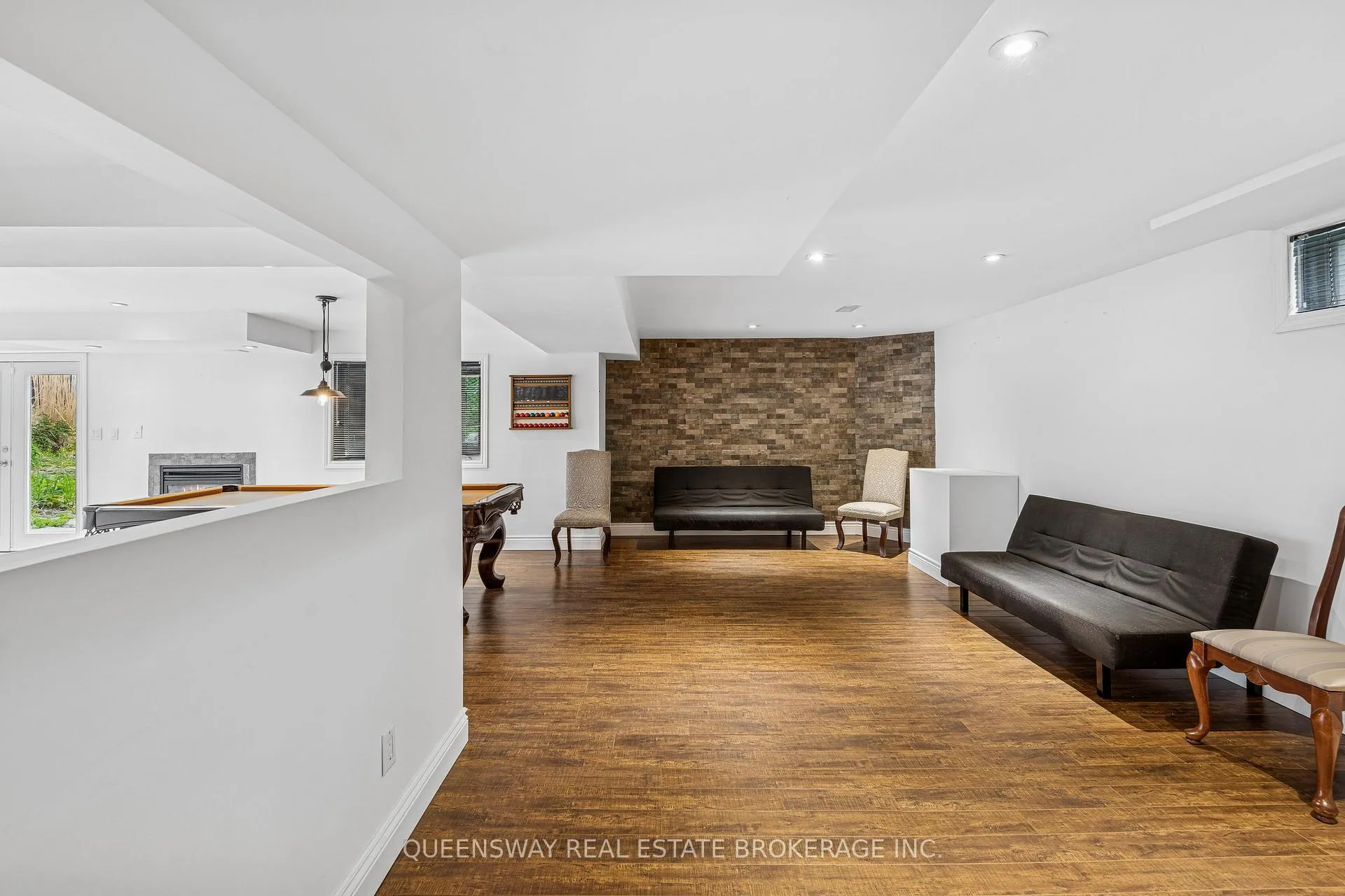Photo 30 of 69 Cityview Circle, Barrie, Holly — HOMEH