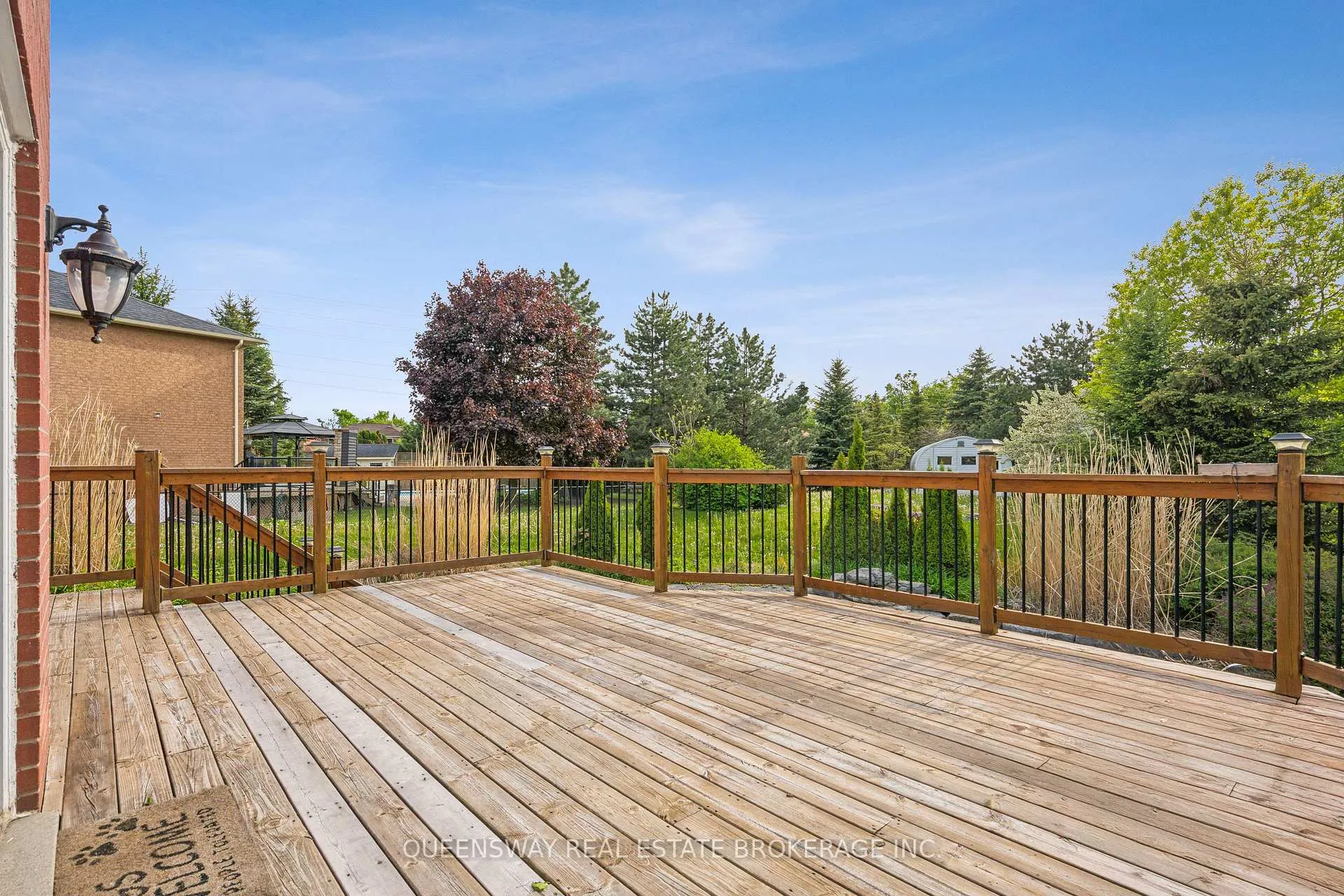 Photo 33 of 69 Cityview Circle, Barrie, Holly — HOMEH