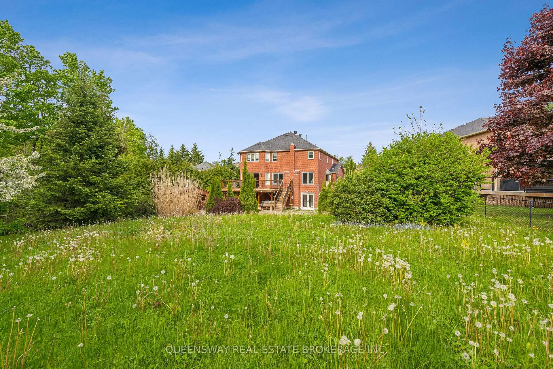 Photo 34 of 69 Cityview Circle, Barrie, Holly — HOMEH