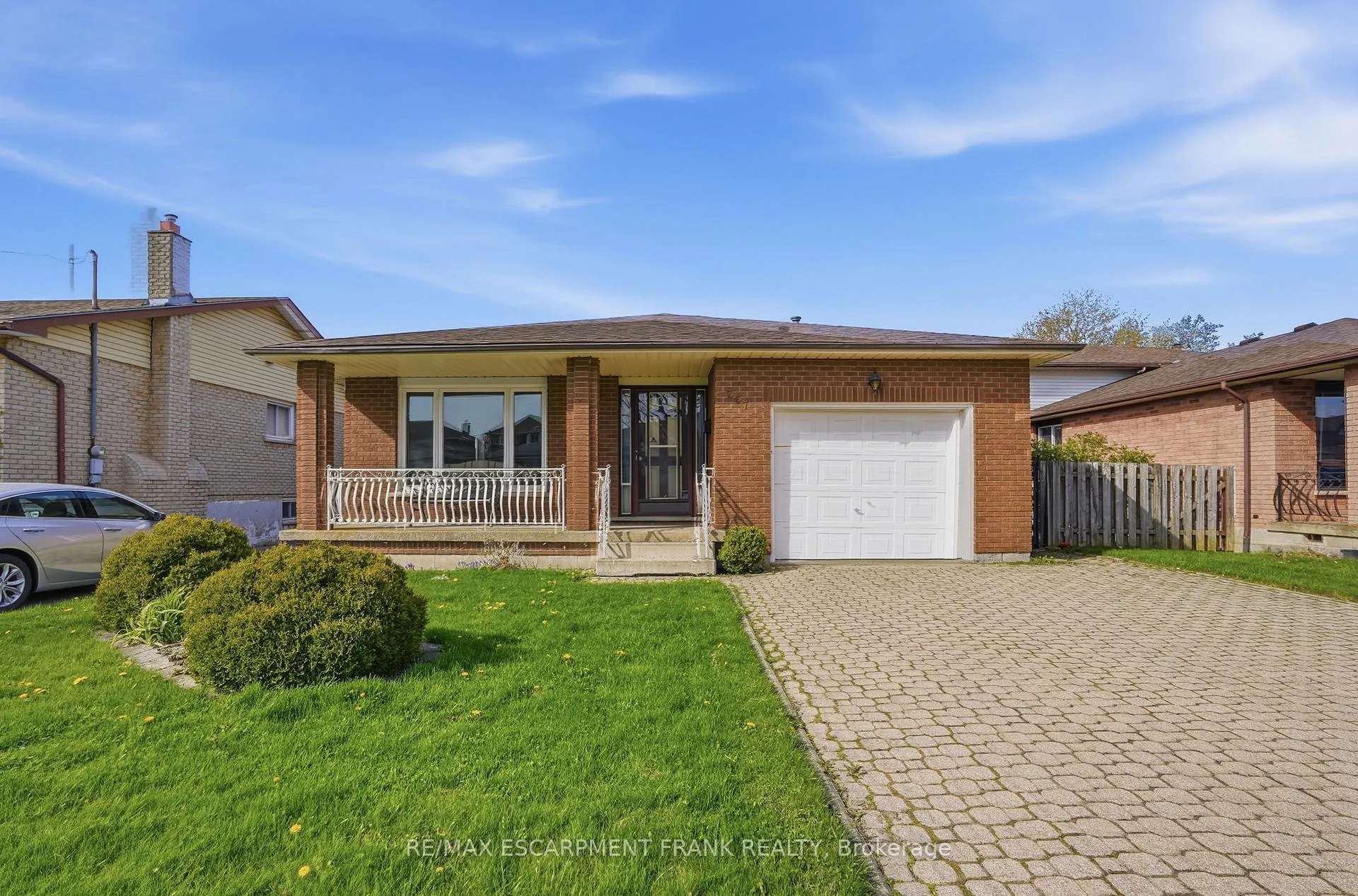 Photo 1 of 267 Greencedar Drive, Hamilton, Gurnett — HOMEH