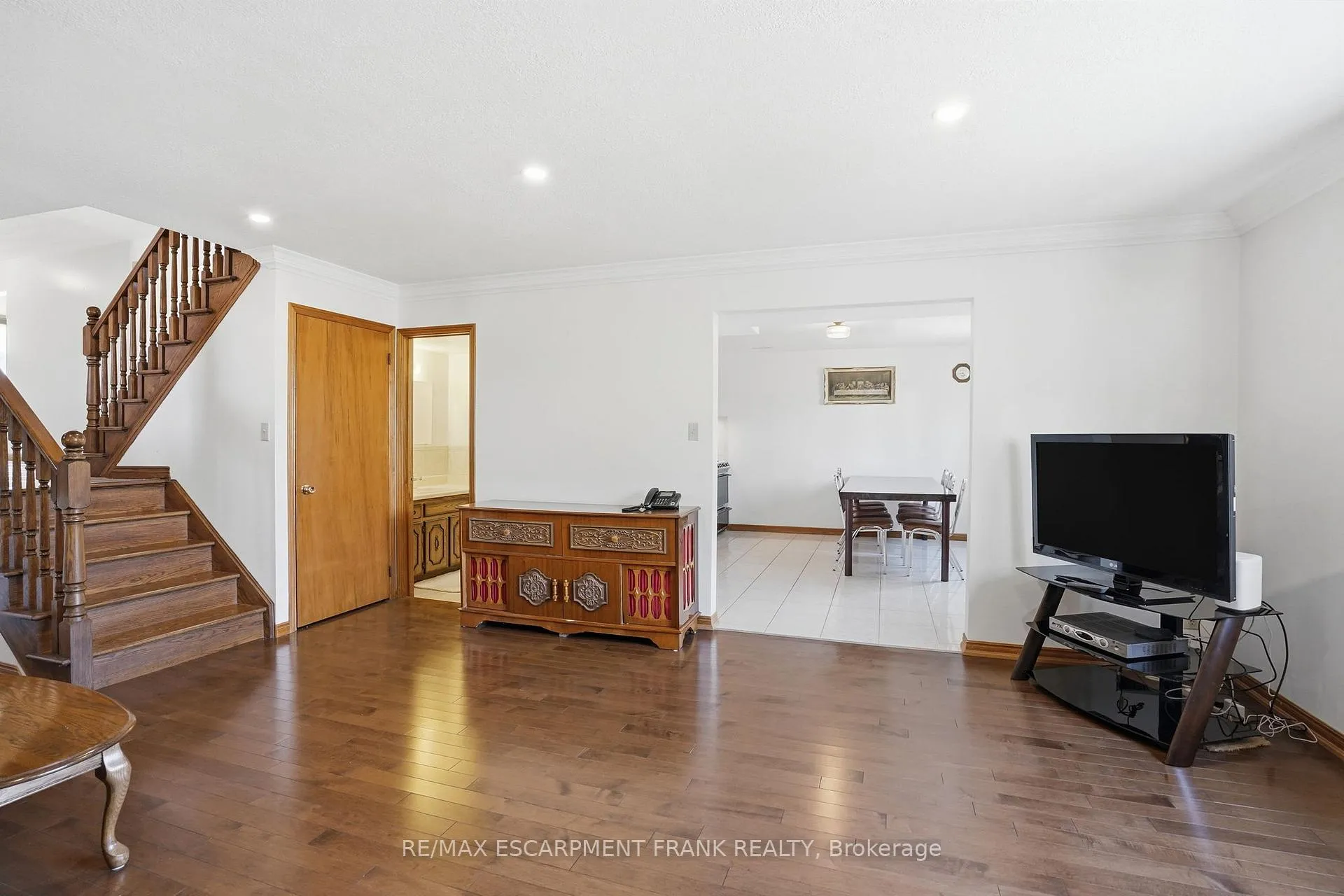 Photo 34 of 267 Greencedar Drive, Hamilton, Gurnett — HOMEH