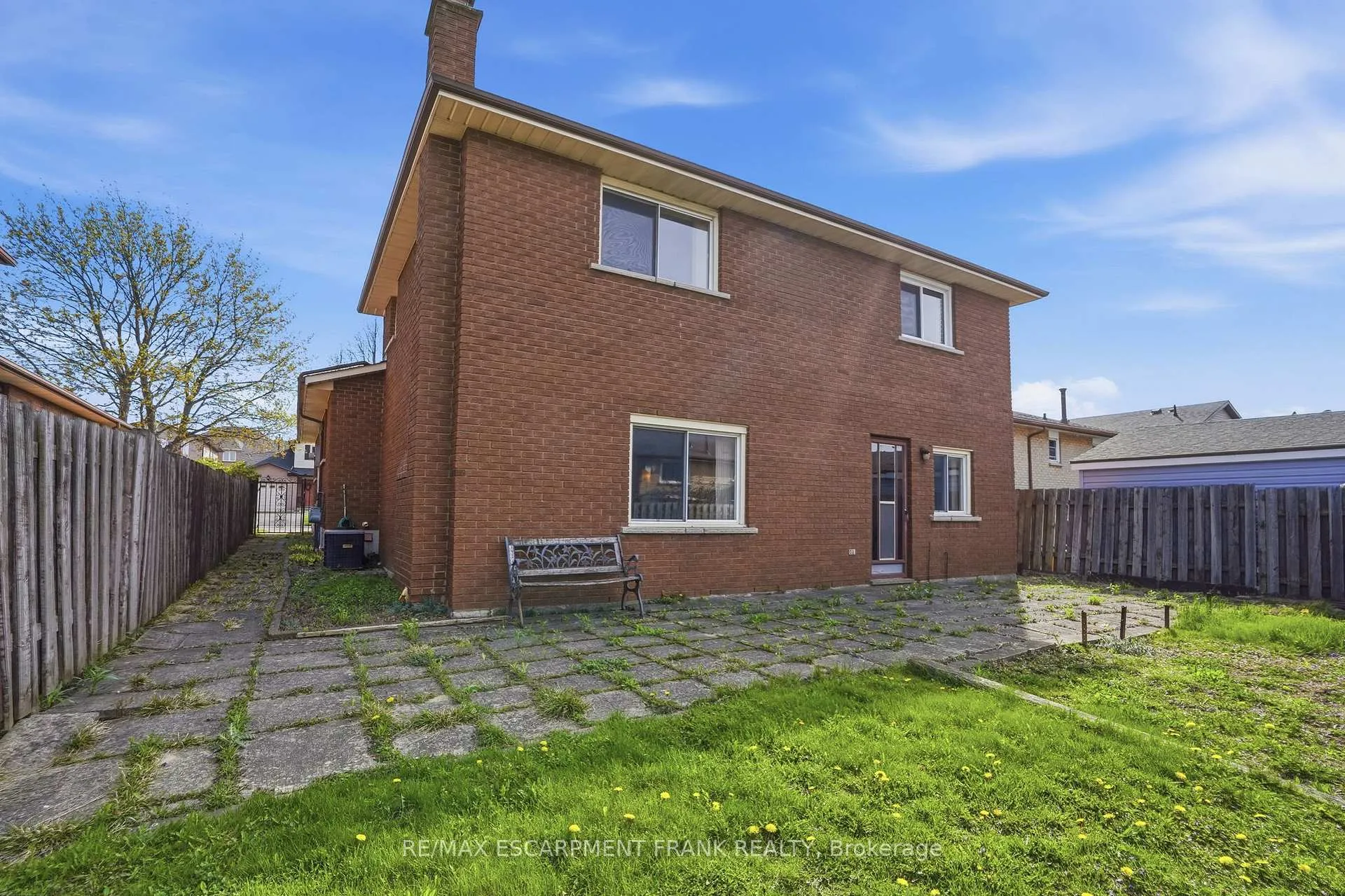 Photo 49 of 267 Greencedar Drive, Hamilton, Gurnett — HOMEH