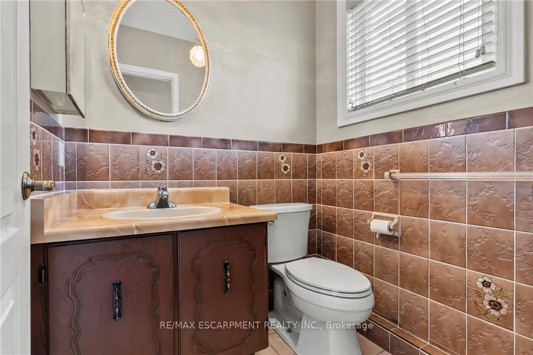 Photo 33 of 14 Indian Crescent, Hamilton, Burkholme — HOMEH