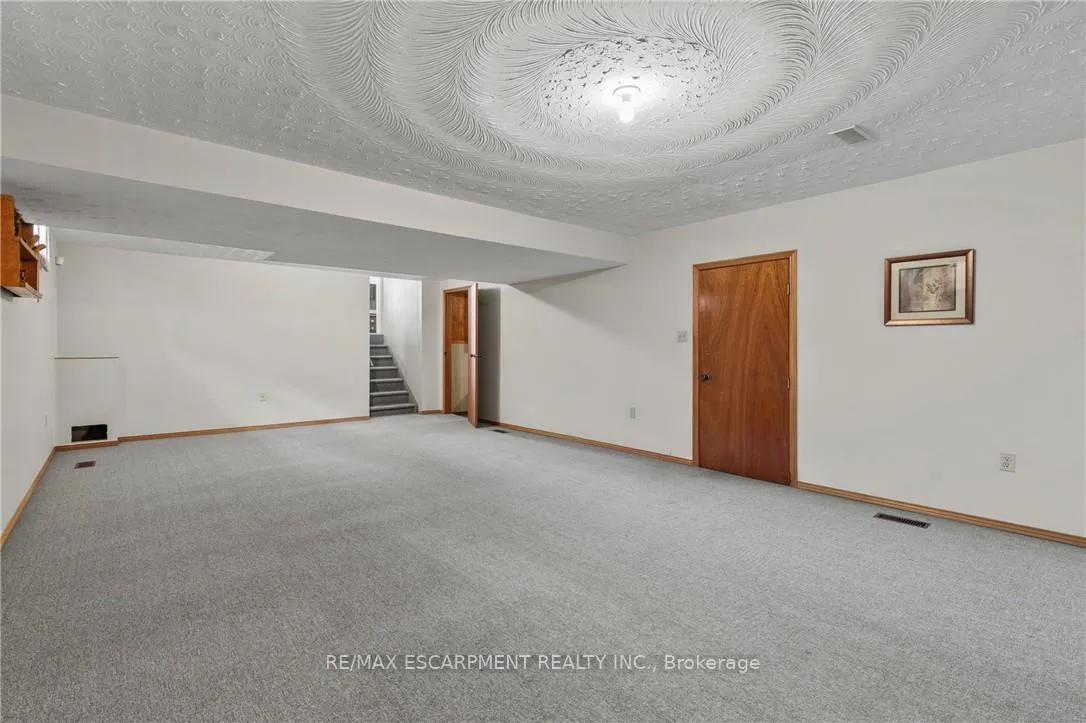Photo 34 of 14 Indian Crescent, Hamilton, Burkholme — HOMEH