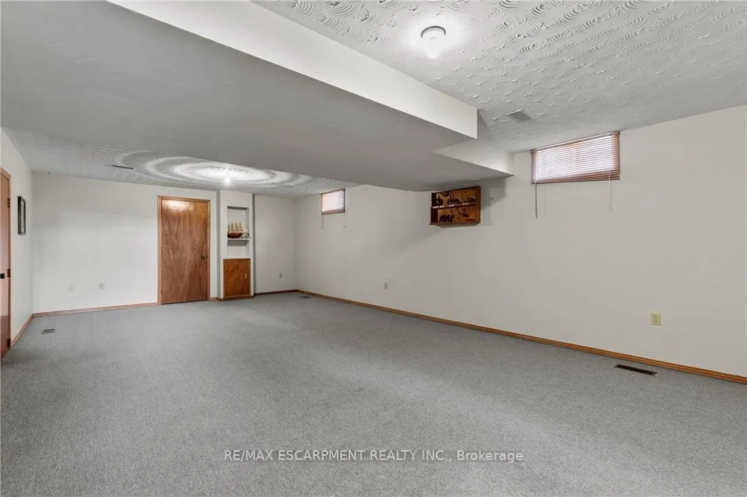 Photo 35 of 14 Indian Crescent, Hamilton, Burkholme — HOMEH