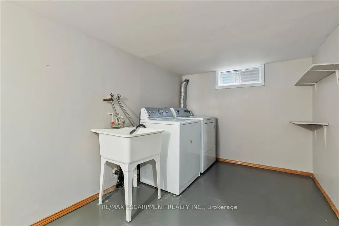Photo 40 of 14 Indian Crescent, Hamilton, Burkholme — HOMEH