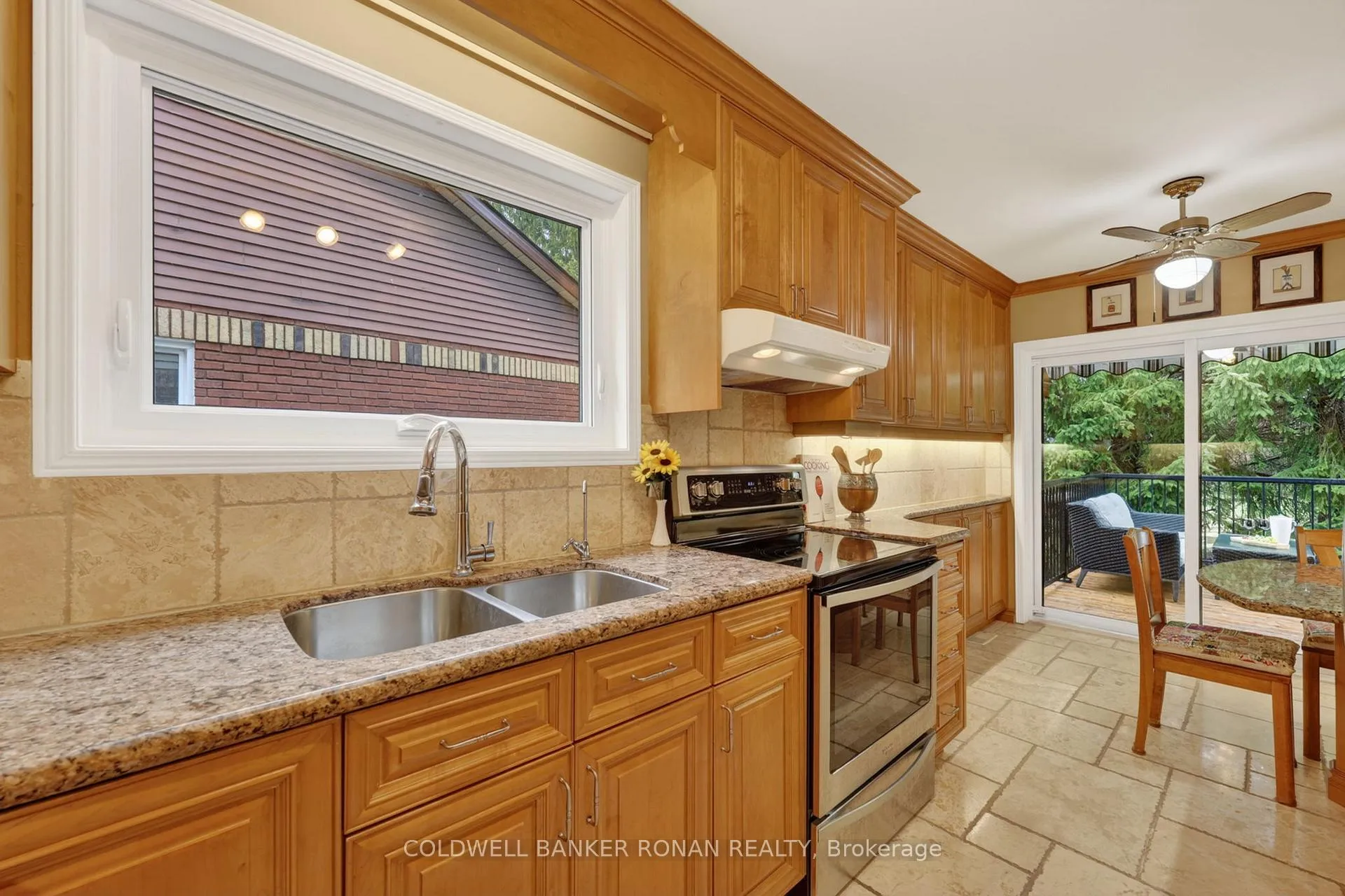 Photo 13 of 16 Green Briar Road, New Tecumseth, Alliston — HOMEH