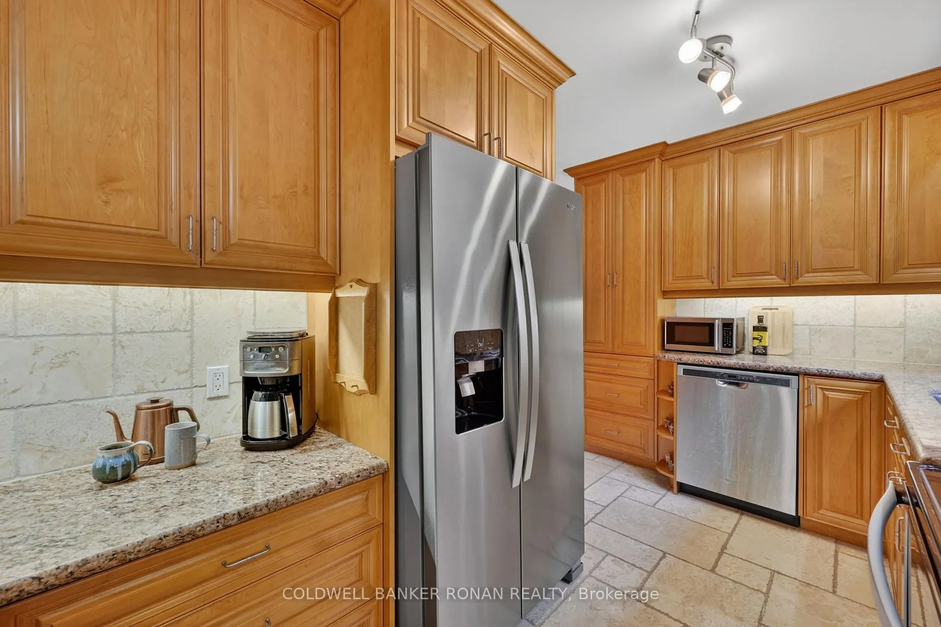 Photo 16 of 16 Green Briar Road, New Tecumseth, Alliston — HOMEH