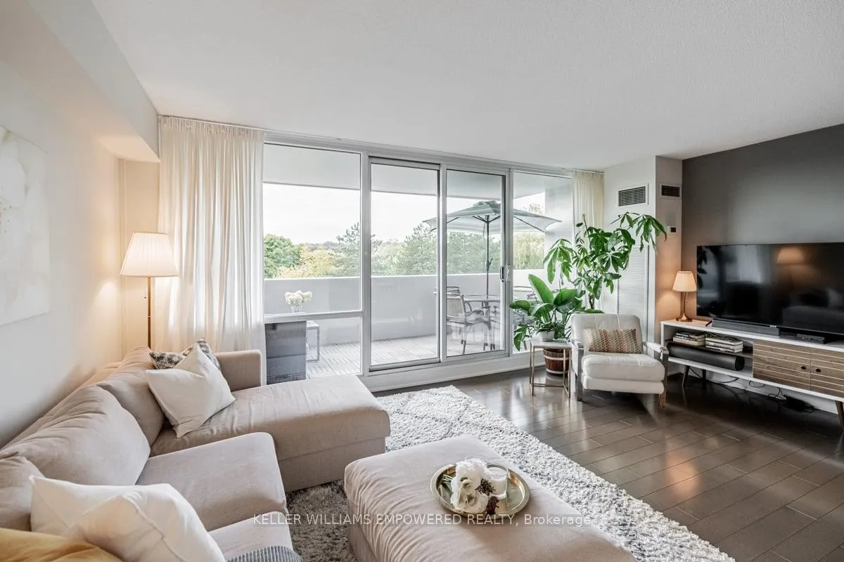 Photo 17 of Unit 403, 240 Scarlett Road, Toronto, Rockcliffe-Smythe — HOMEH