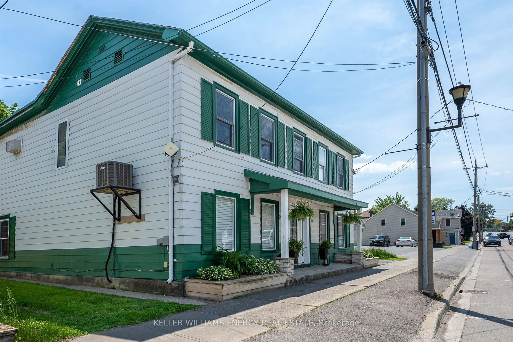 Front of 60 Picton Main Street