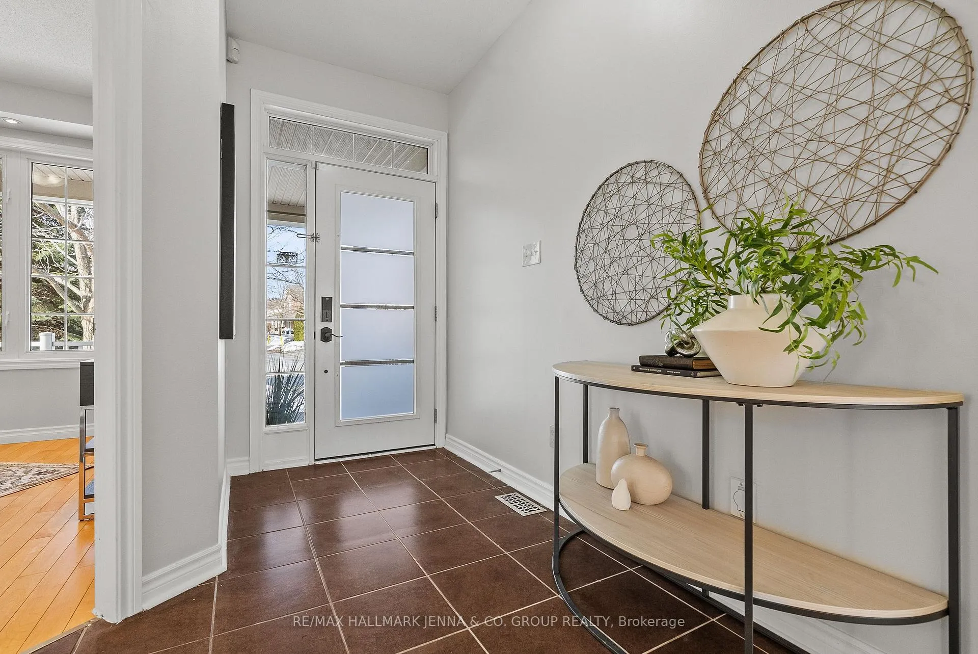 Photo 2 of 2649 Fallingwater Circle, Ottawa, Barrhaven - Half Moon Bay — HOMEH