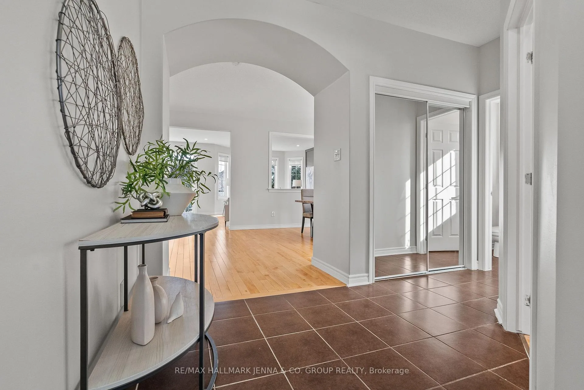 Photo 3 of 2649 Fallingwater Circle, Ottawa, Barrhaven - Half Moon Bay — HOMEH