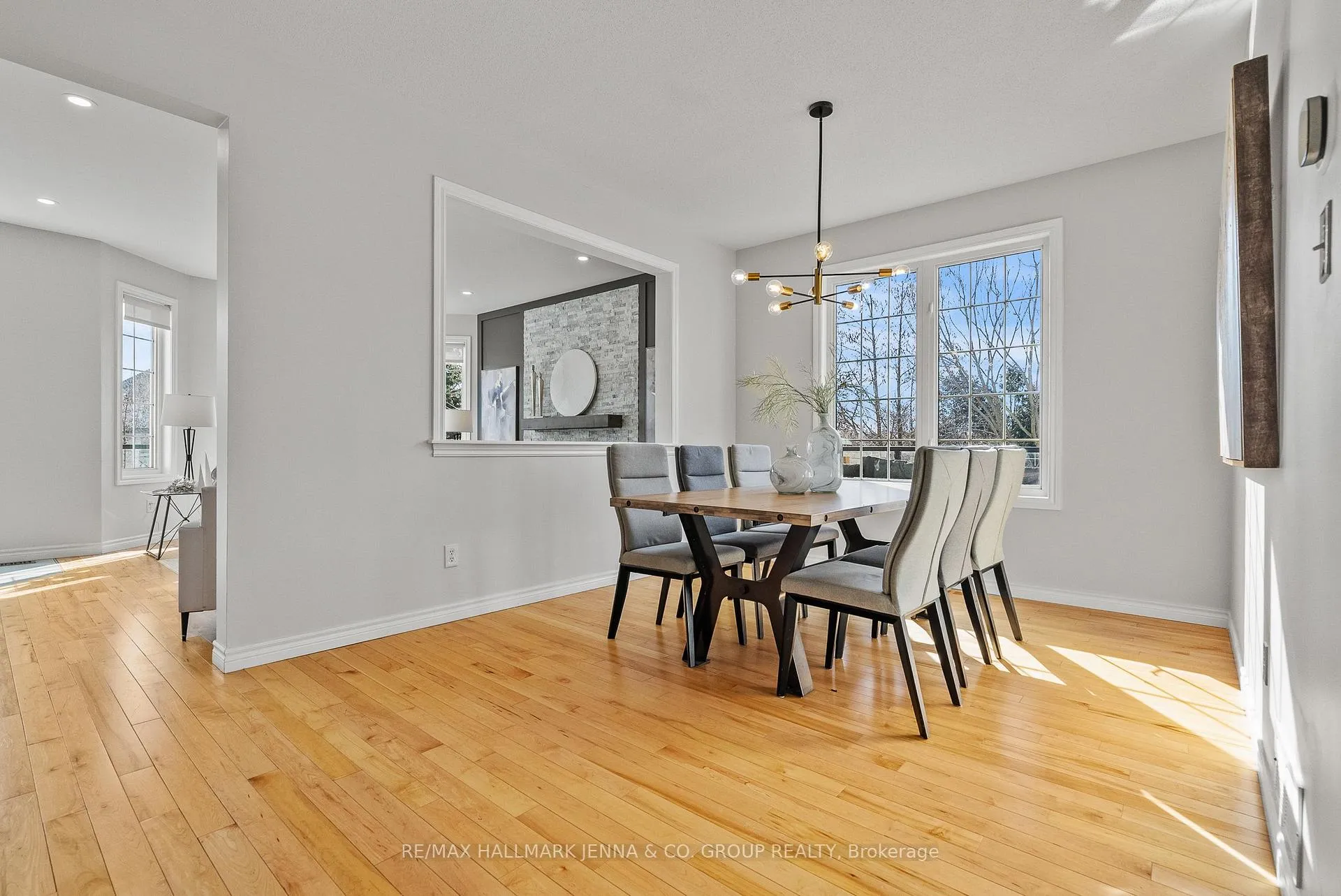 Photo 8 of 2649 Fallingwater Circle, Ottawa, Barrhaven - Half Moon Bay — HOMEH