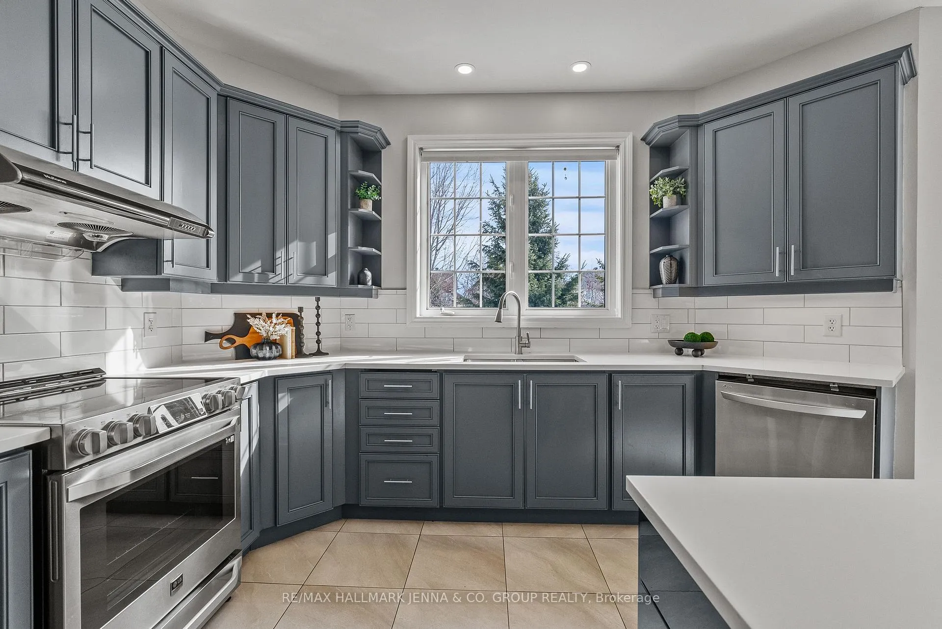 Photo 17 of 2649 Fallingwater Circle, Ottawa, Barrhaven - Half Moon Bay — HOMEH