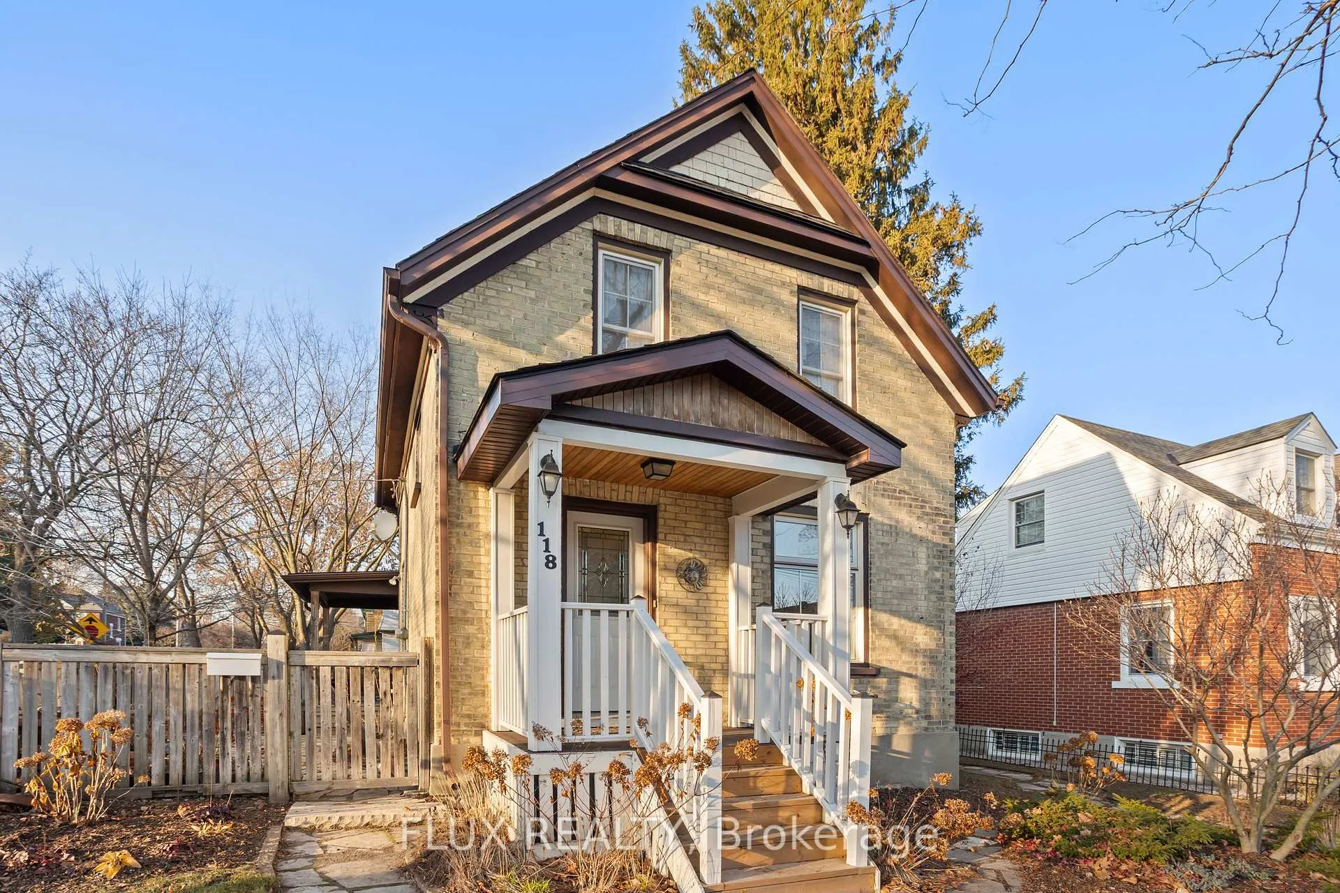 Photo 2 of 118 Krug Street, Kitchener — HOMEH