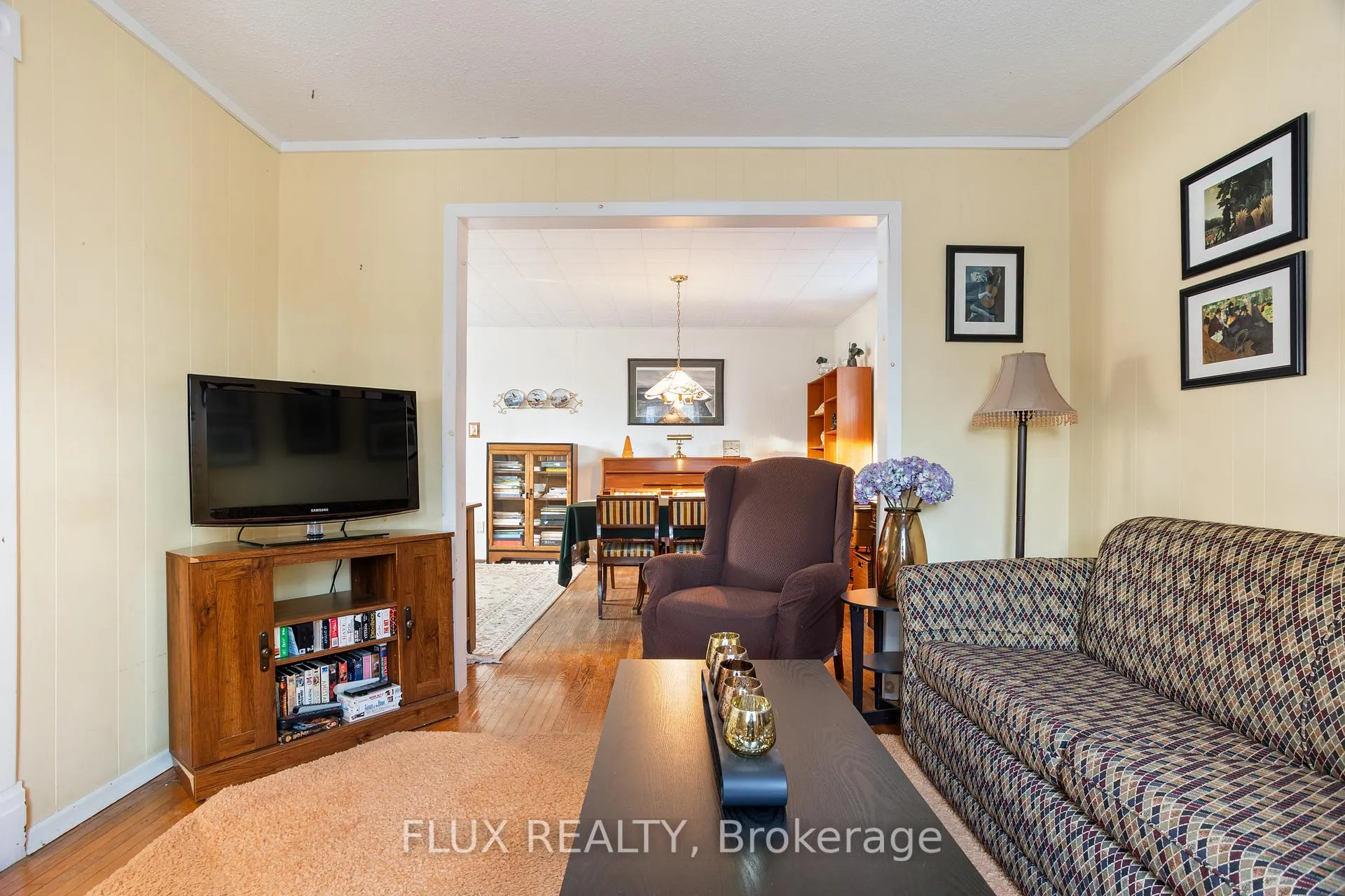 Photo 11 of 118 Krug Street, Kitchener — HOMEH