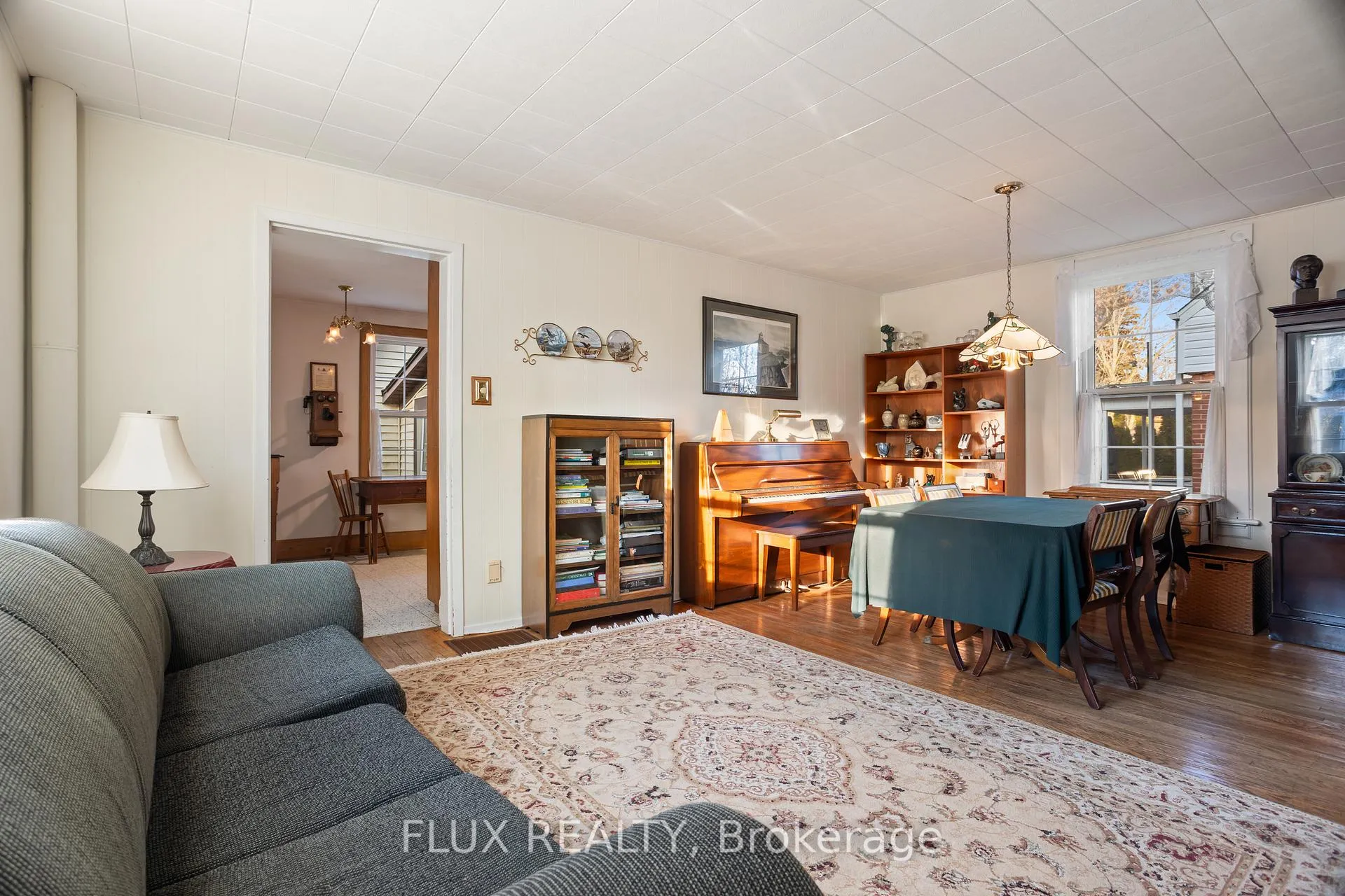 Photo 15 of 118 Krug Street, Kitchener — HOMEH