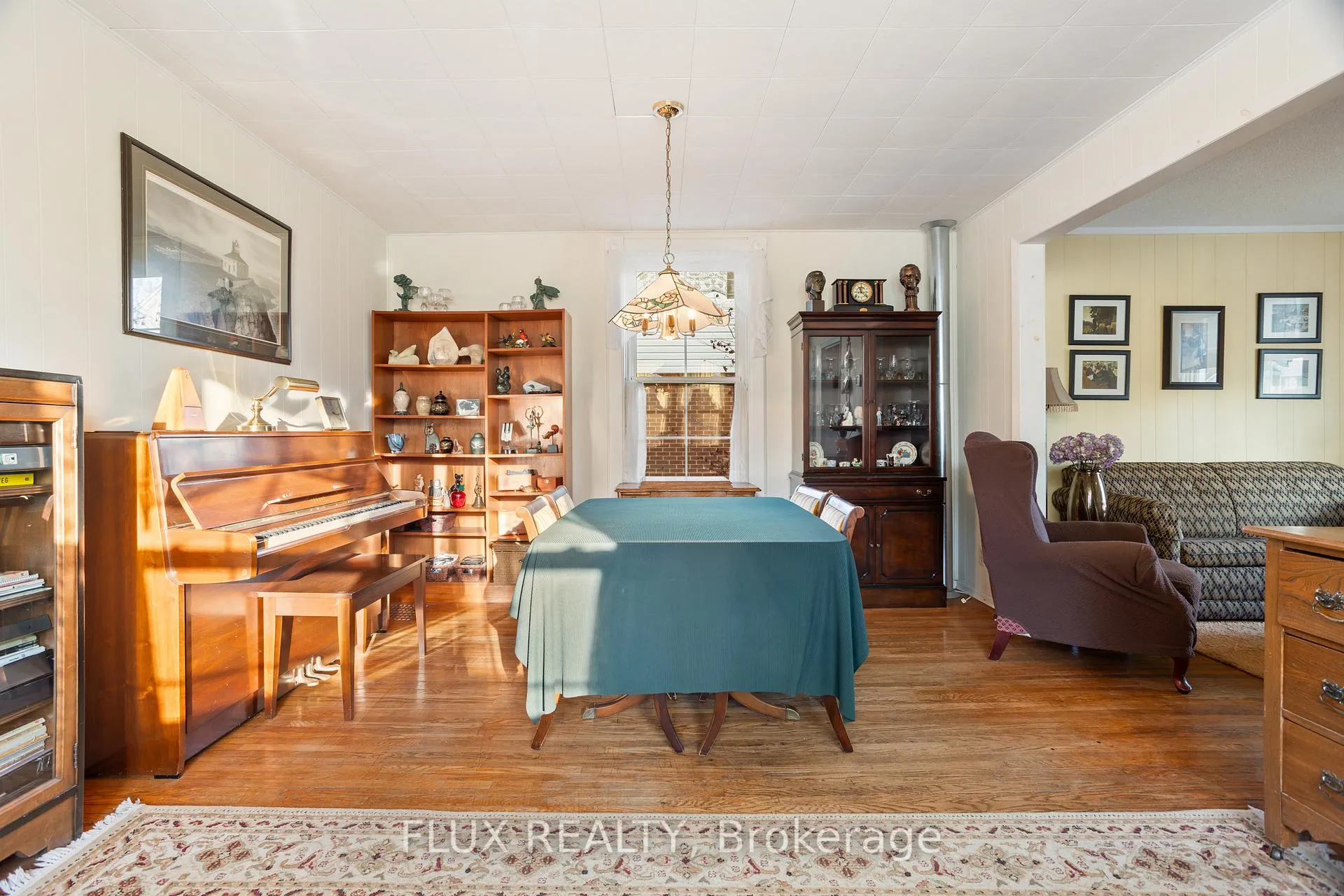 Photo 16 of 118 Krug Street, Kitchener — HOMEH