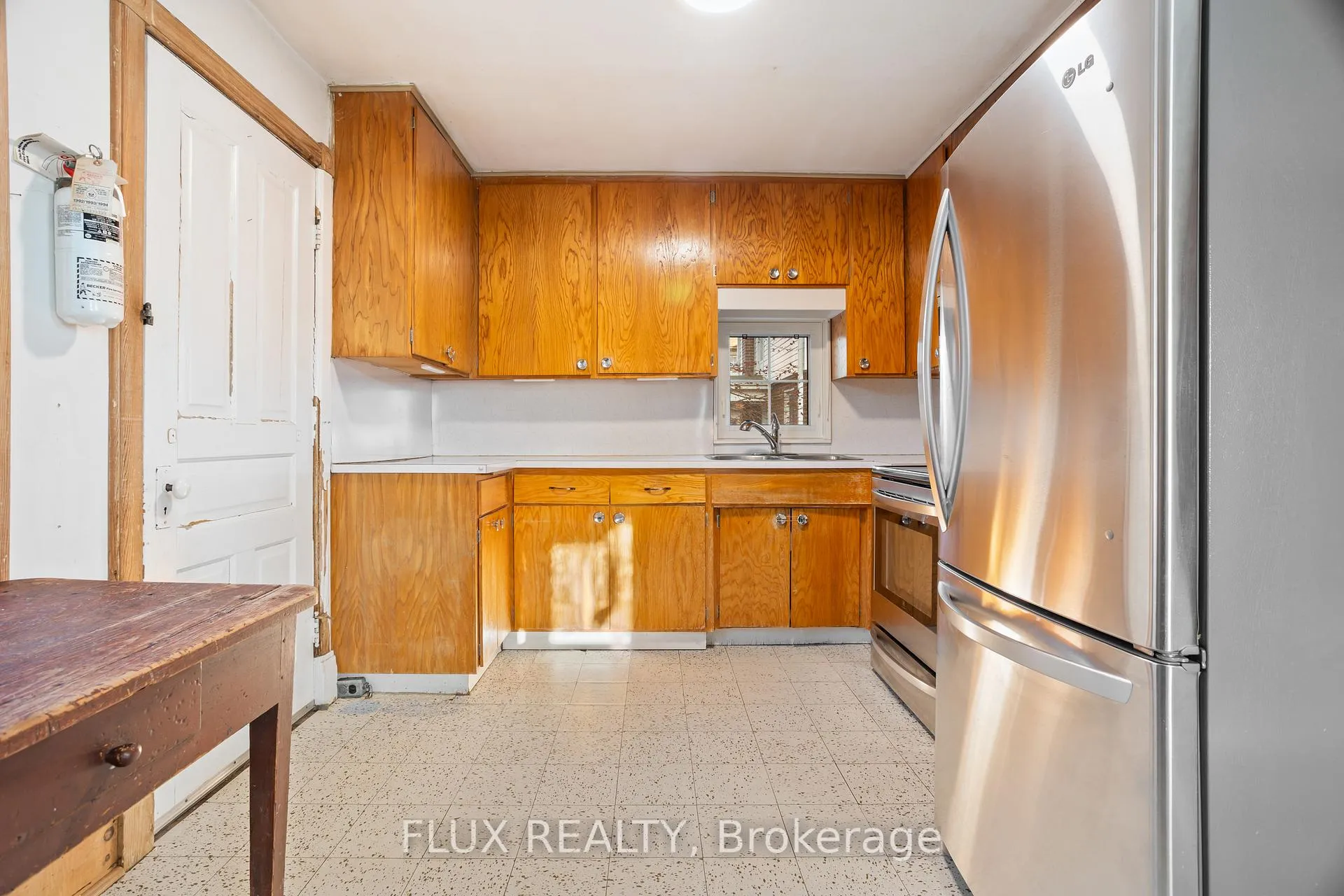 Photo 22 of 118 Krug Street, Kitchener — HOMEH