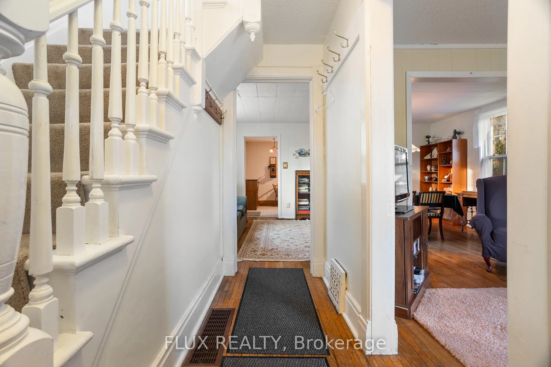 Photo 24 of 118 Krug Street, Kitchener — HOMEH