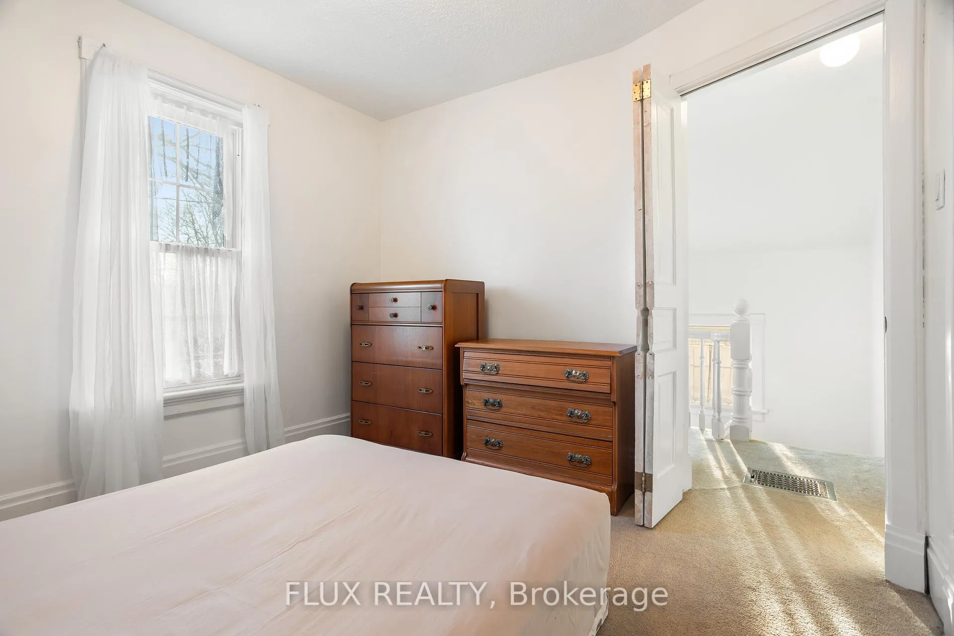 Photo 29 of 118 Krug Street, Kitchener — HOMEH