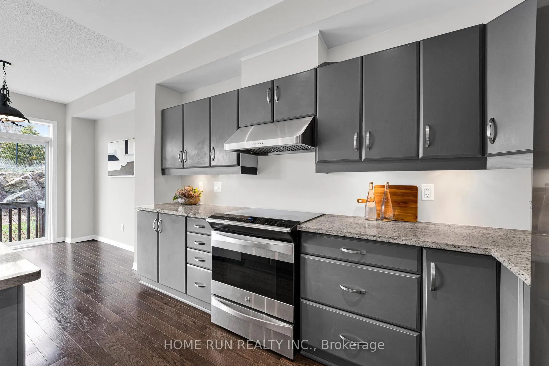 Photo 15 of 142 Battersea Crescent, Ottawa, Kanata - Kanata Lakes/Heritage Hills — HOMEH