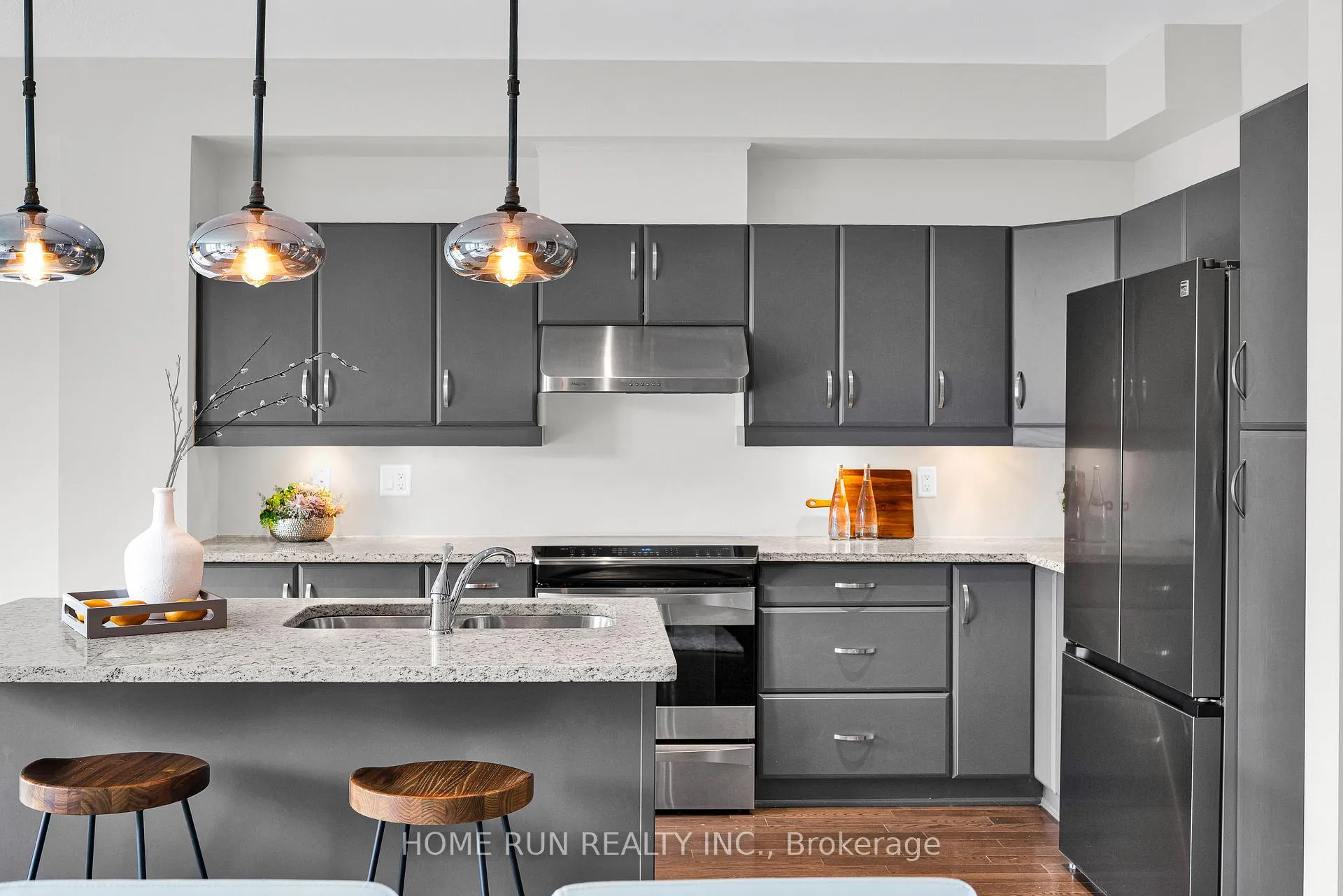 Photo 18 of 142 Battersea Crescent, Ottawa, Kanata - Kanata Lakes/Heritage Hills — HOMEH