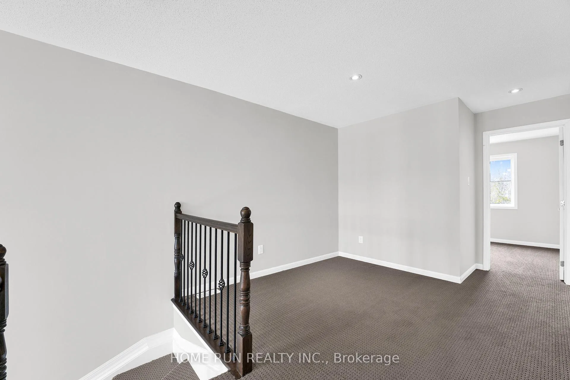 Photo 30 of 142 Battersea Crescent, Ottawa, Kanata - Kanata Lakes/Heritage Hills — HOMEH