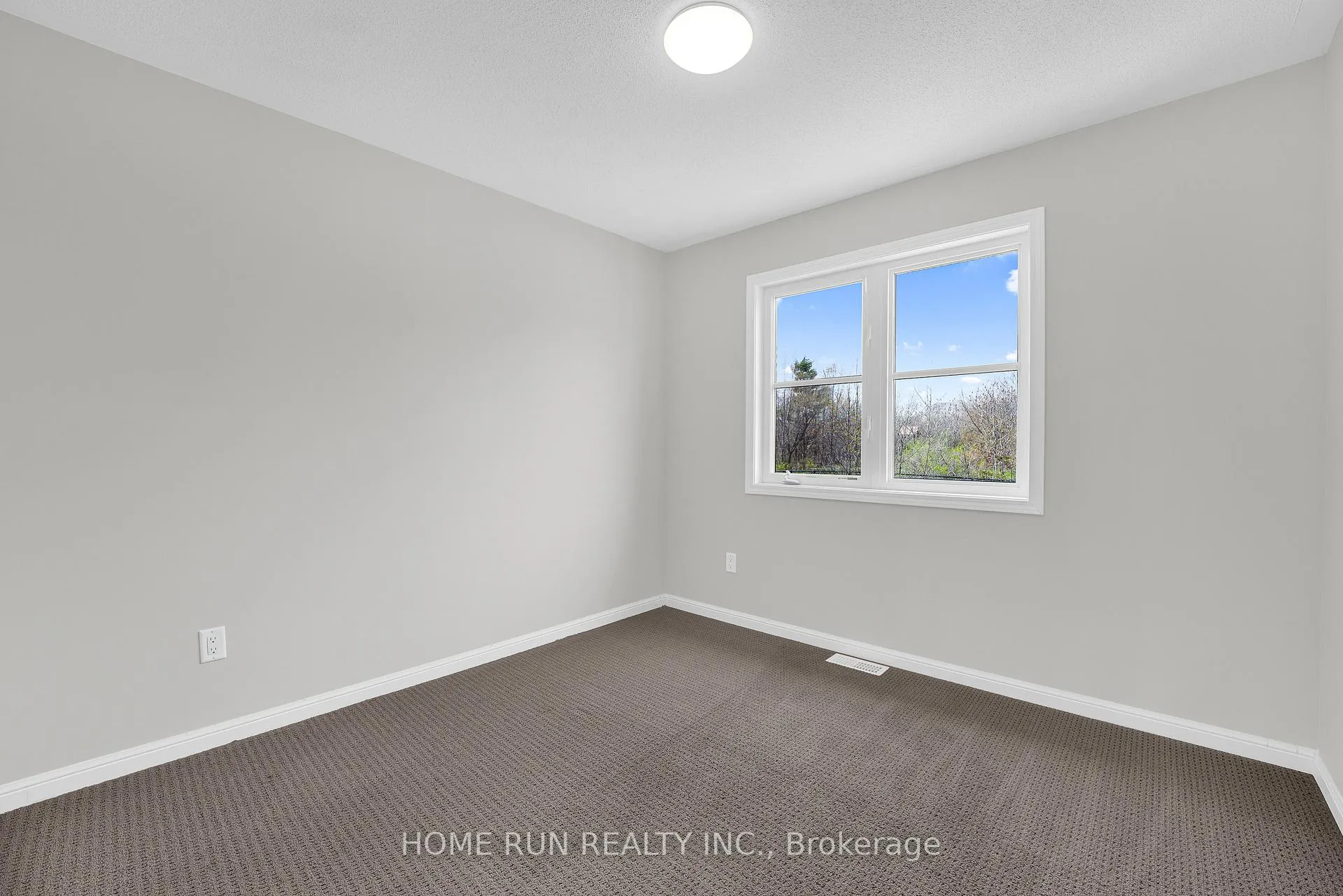 Photo 39 of 142 Battersea Crescent, Ottawa, Kanata - Kanata Lakes/Heritage Hills — HOMEH