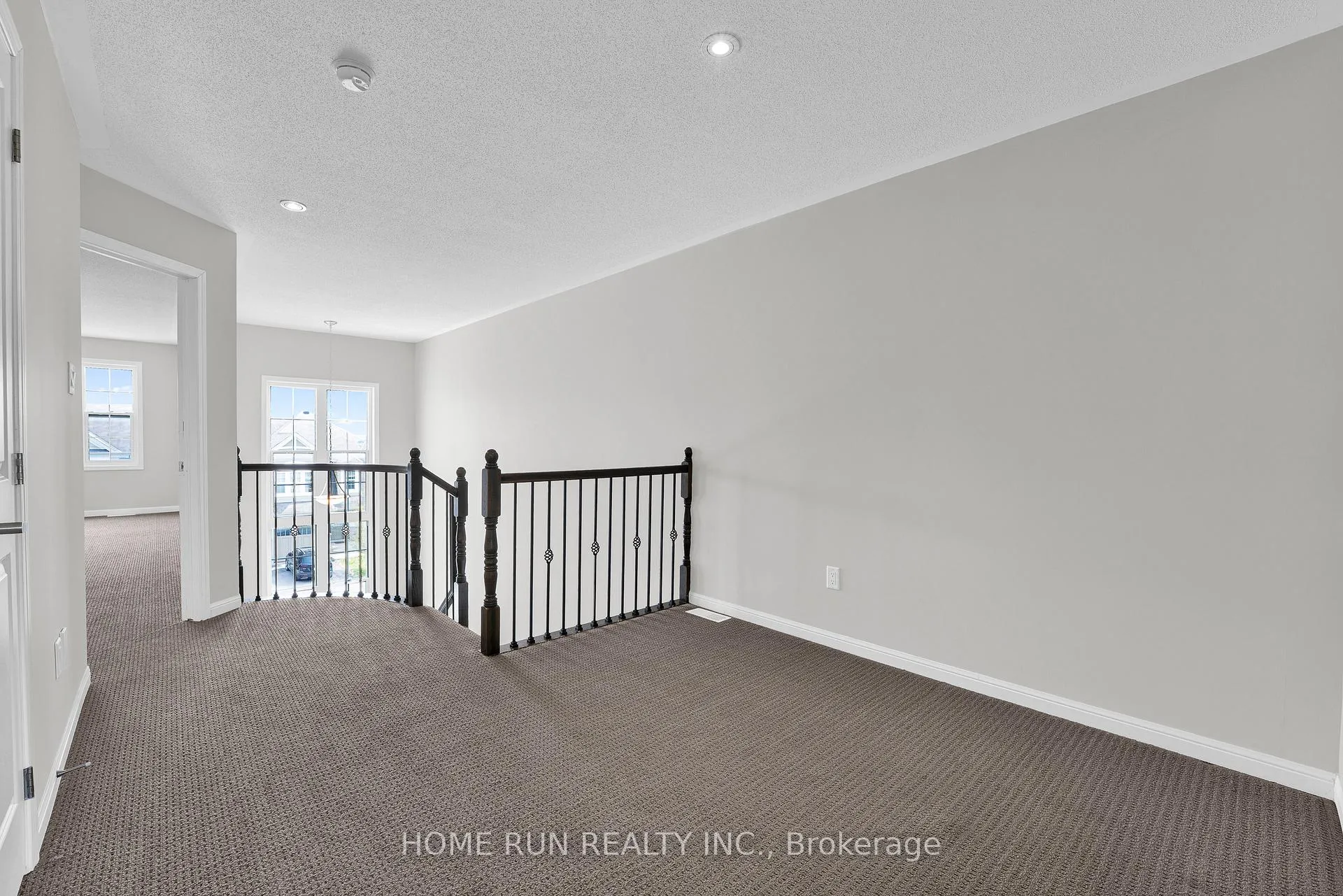 Photo 41 of 142 Battersea Crescent, Ottawa, Kanata - Kanata Lakes/Heritage Hills — HOMEH