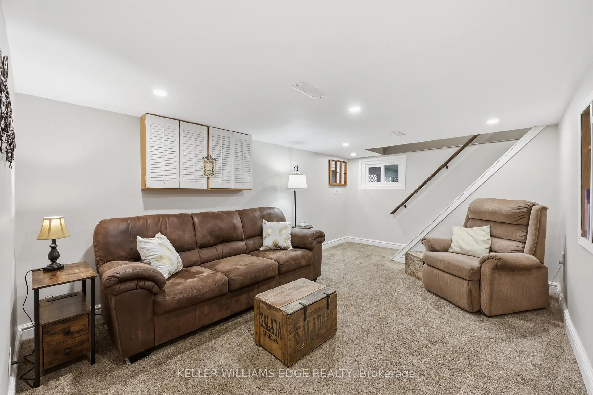 Photo 23 of 74 Graham Avenue S, Hamilton, Delta — HOMEH