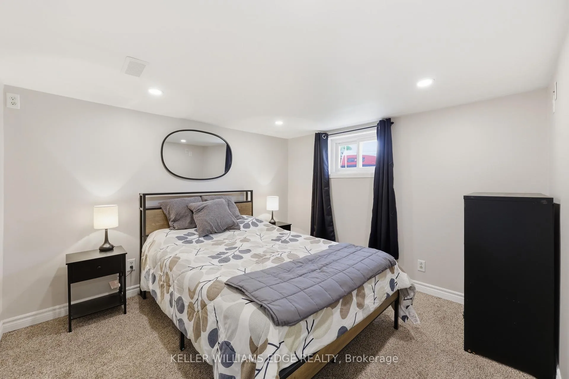 Photo 25 of 74 Graham Avenue S, Hamilton, Delta — HOMEH