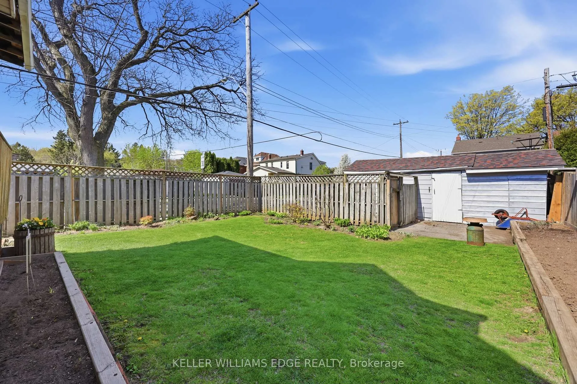 Photo 31 of 74 Graham Avenue S, Hamilton, Delta — HOMEH