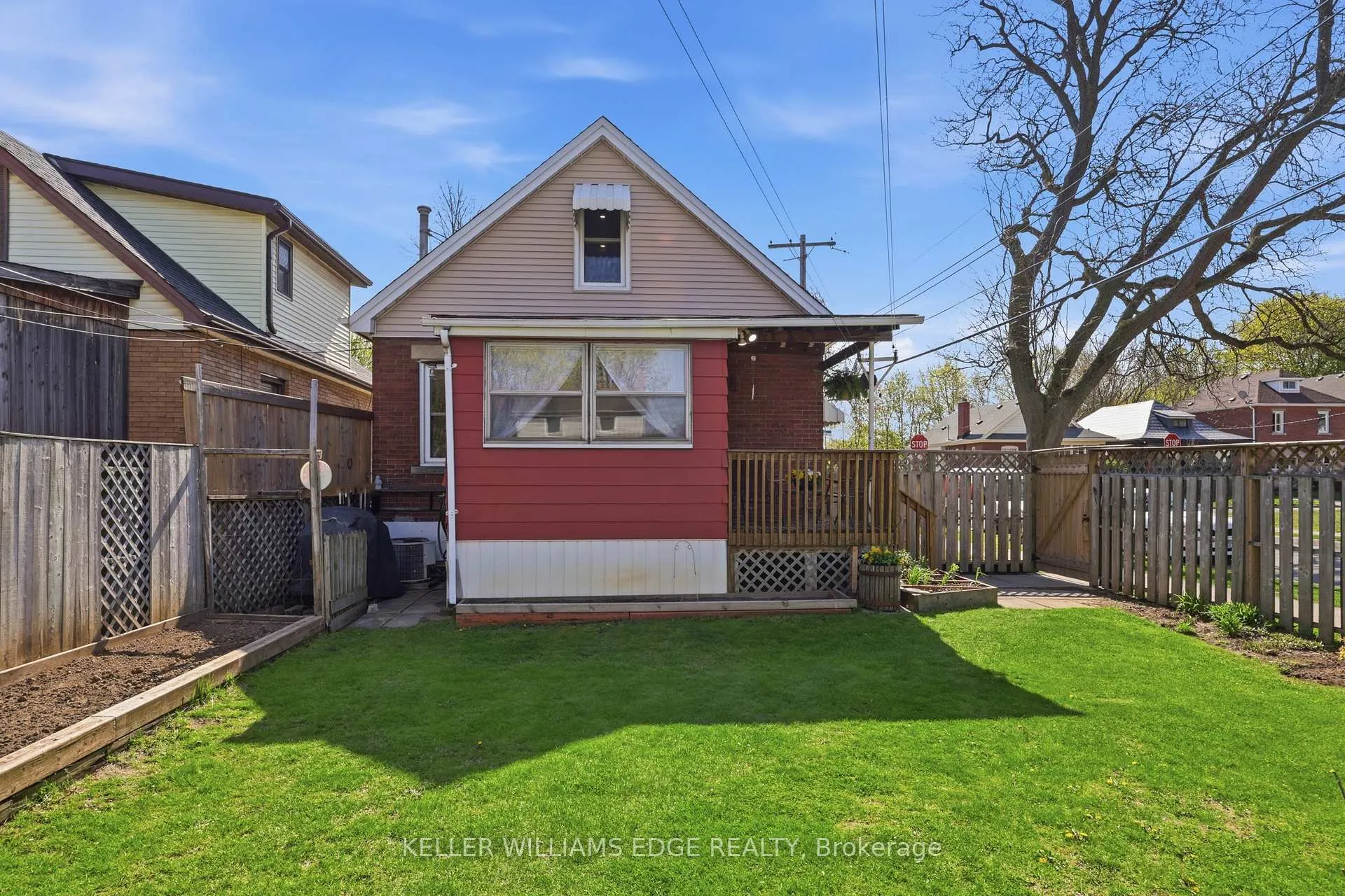 Photo 34 of 74 Graham Avenue S, Hamilton, Delta — HOMEH