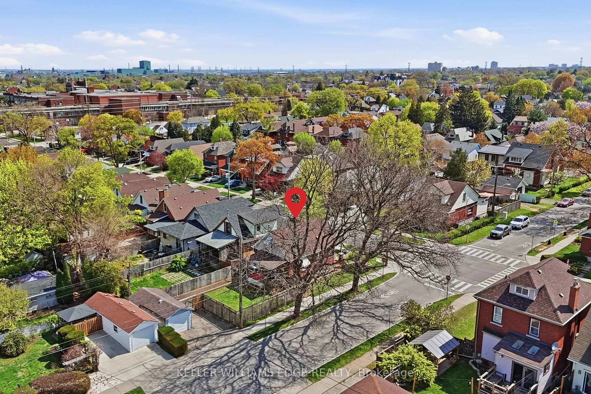 Photo 39 of 74 Graham Avenue S, Hamilton, Delta — HOMEH
