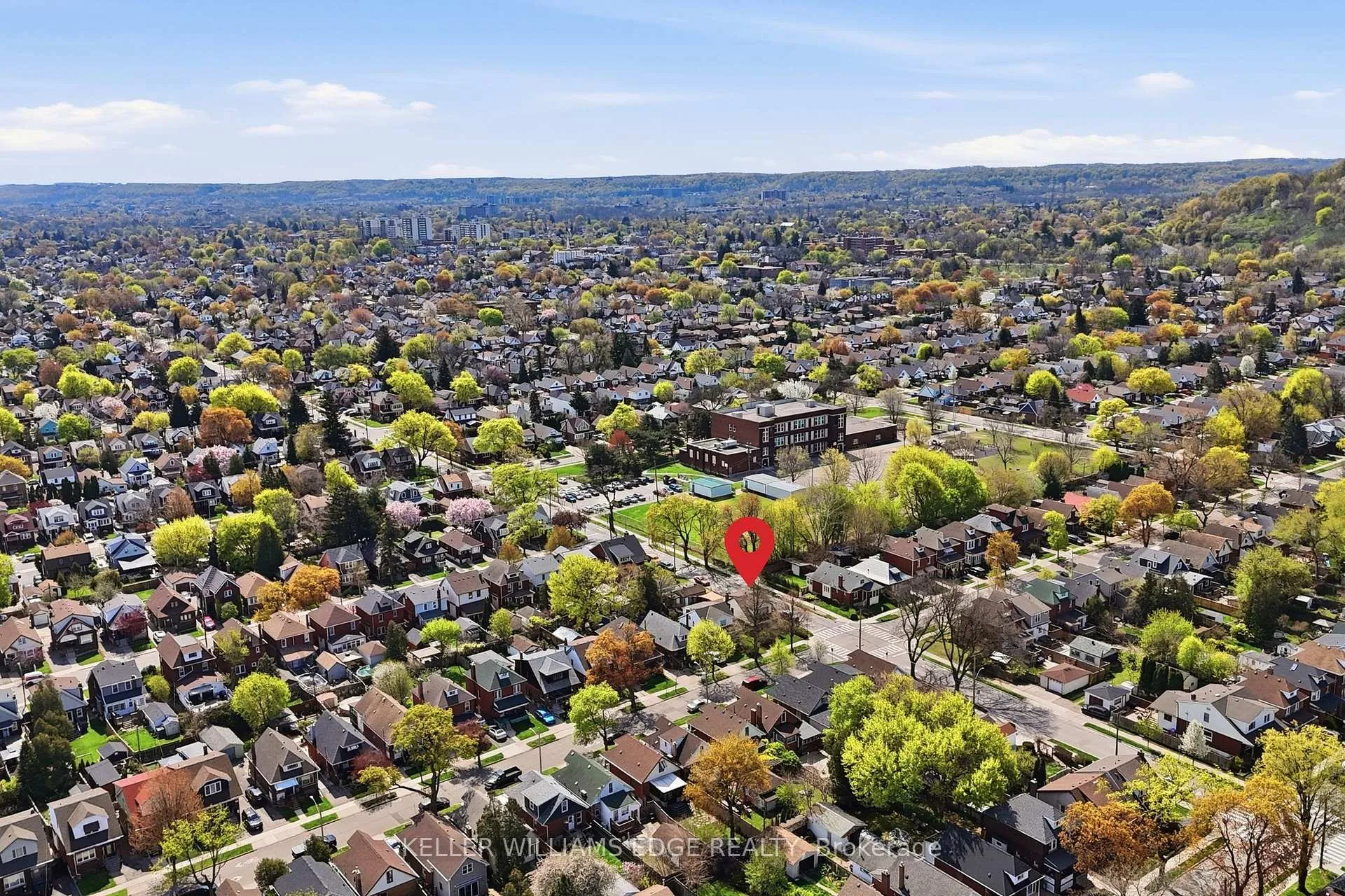 Photo 42 of 74 Graham Avenue S, Hamilton, Delta — HOMEH