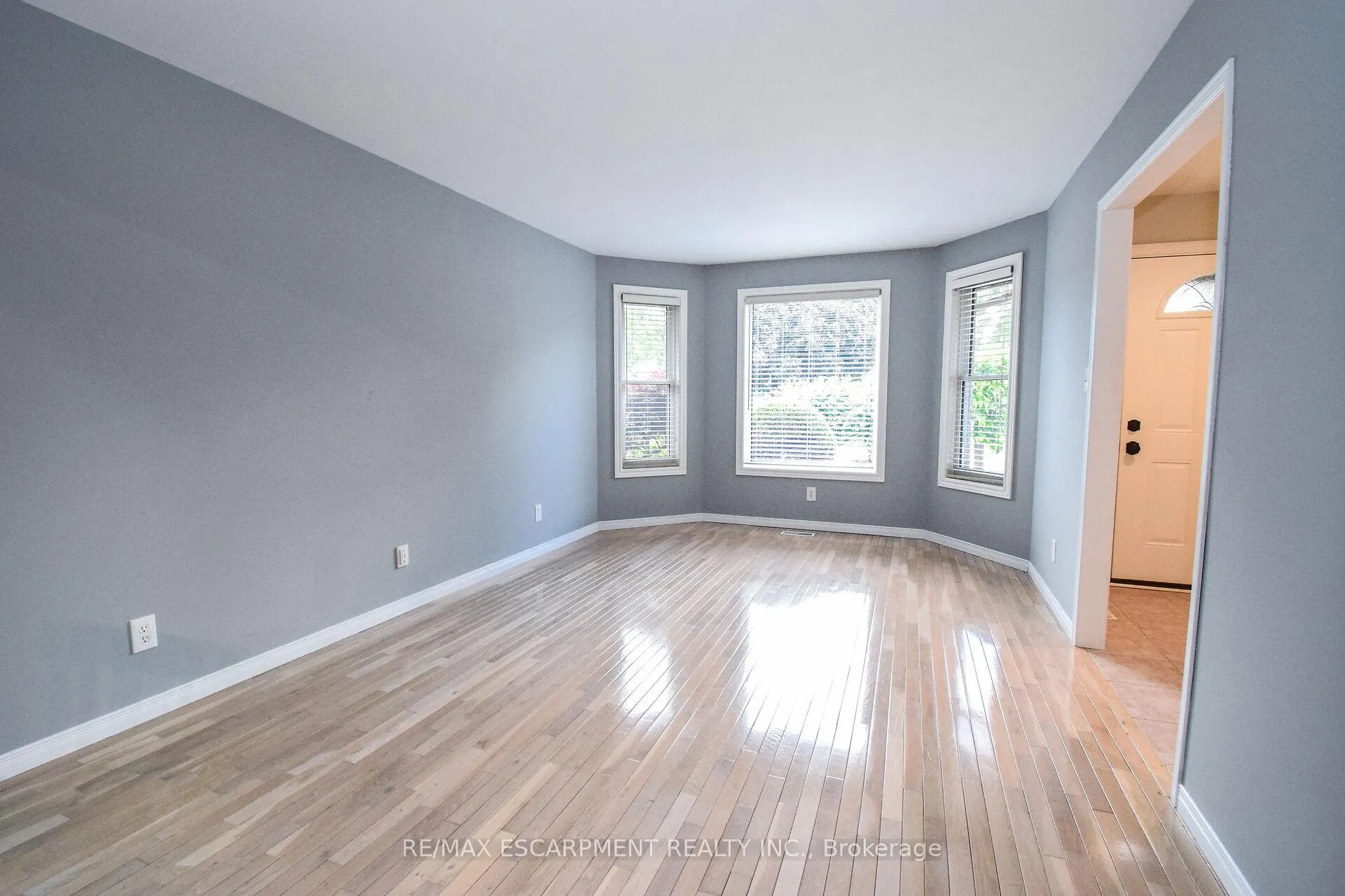 Photo 6 of 67 Lawnhurst Drive, Hamilton, Lawfield — HOMEH