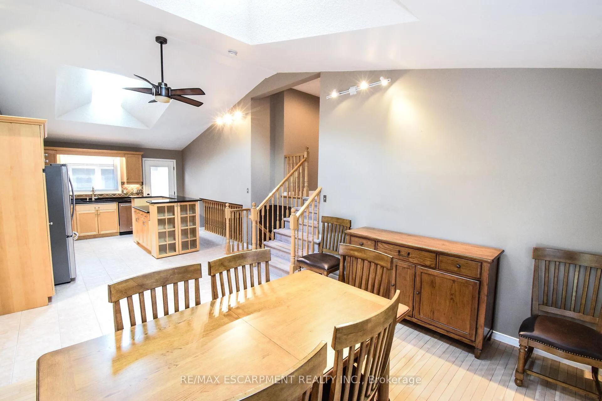 Photo 10 of 67 Lawnhurst Drive, Hamilton, Lawfield — HOMEH