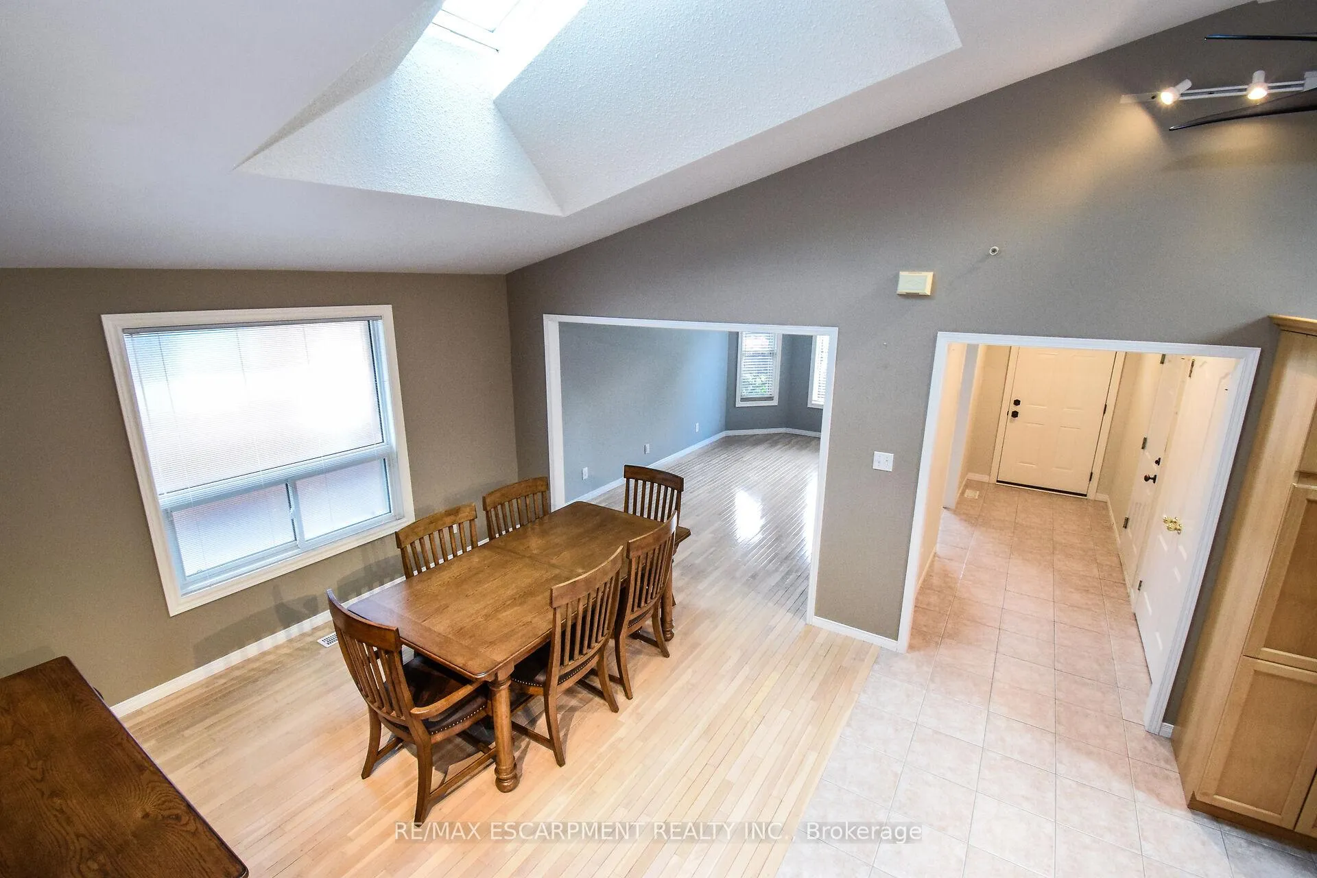 Photo 16 of 67 Lawnhurst Drive, Hamilton, Lawfield — HOMEH