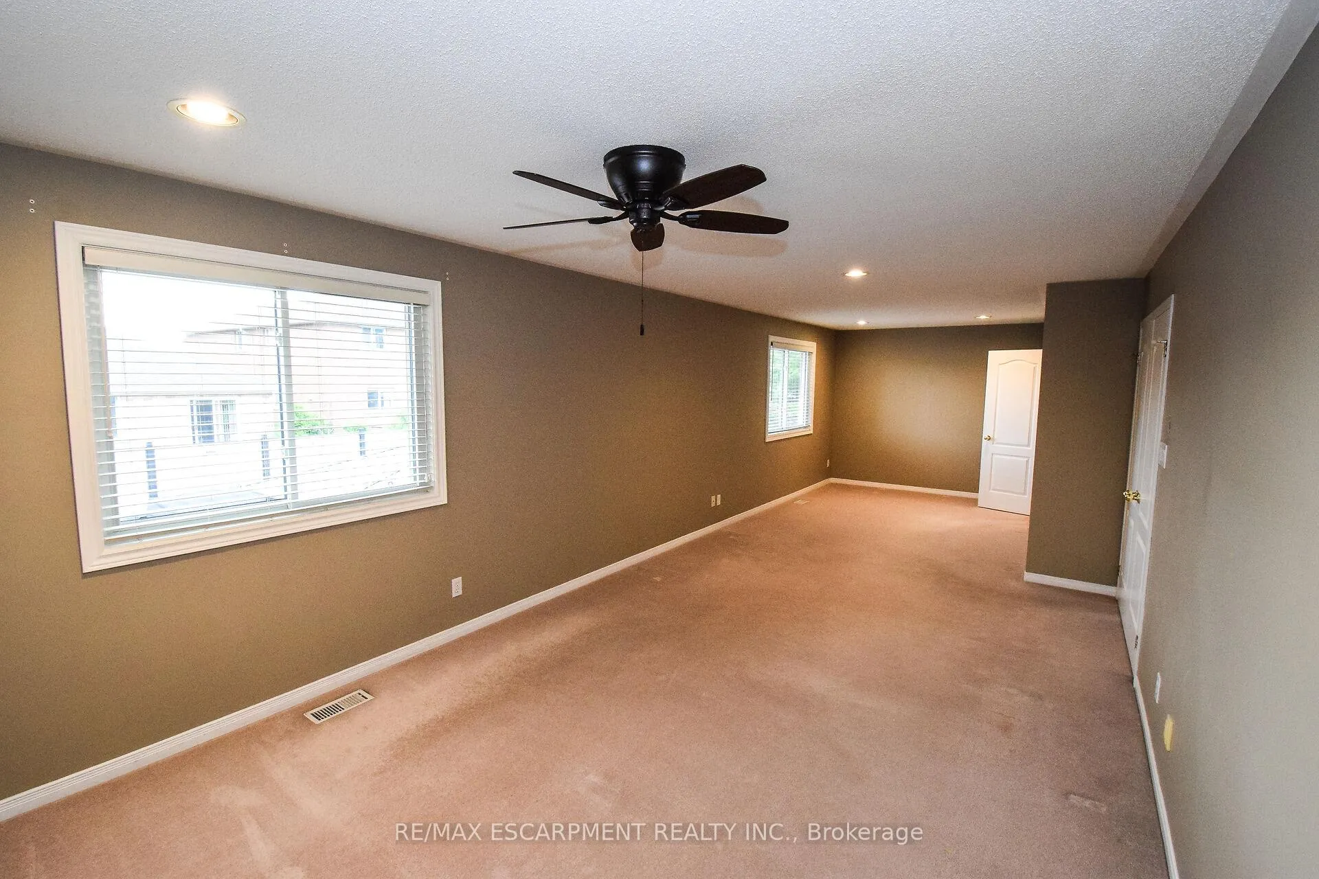 Photo 25 of 67 Lawnhurst Drive, Hamilton, Lawfield — HOMEH