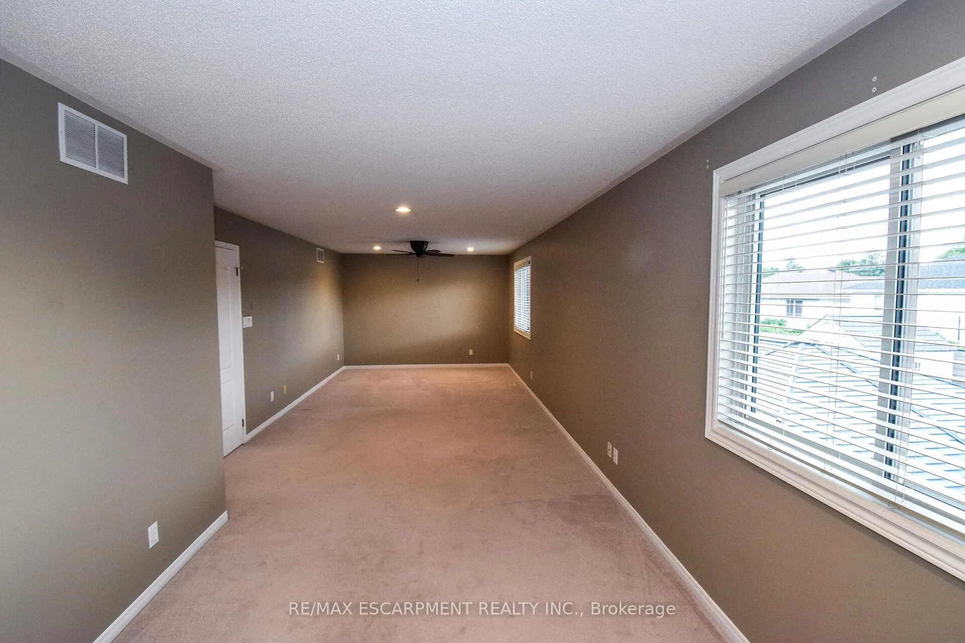 Photo 27 of 67 Lawnhurst Drive, Hamilton, Lawfield — HOMEH