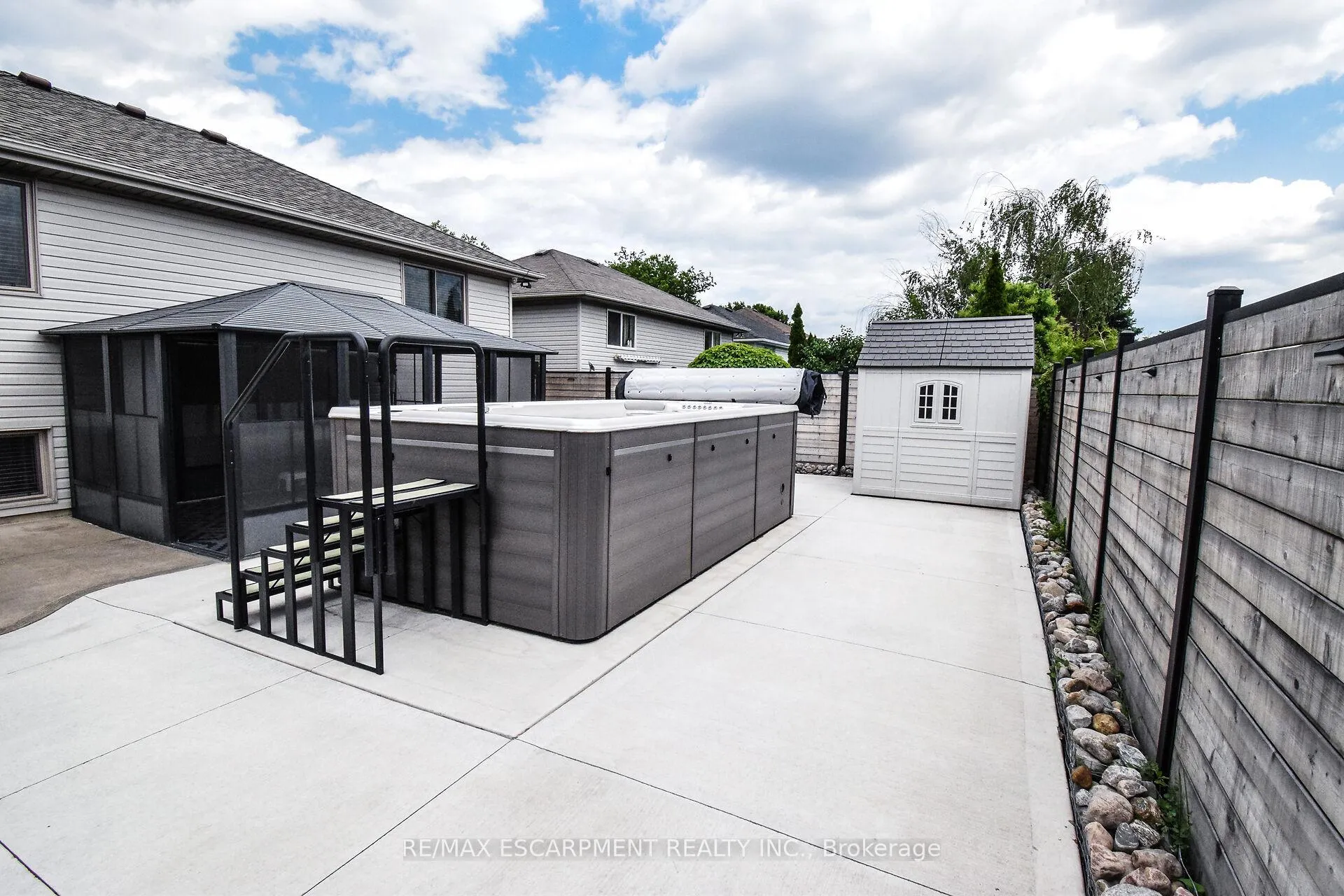 Photo 44 of 67 Lawnhurst Drive, Hamilton, Lawfield — HOMEH