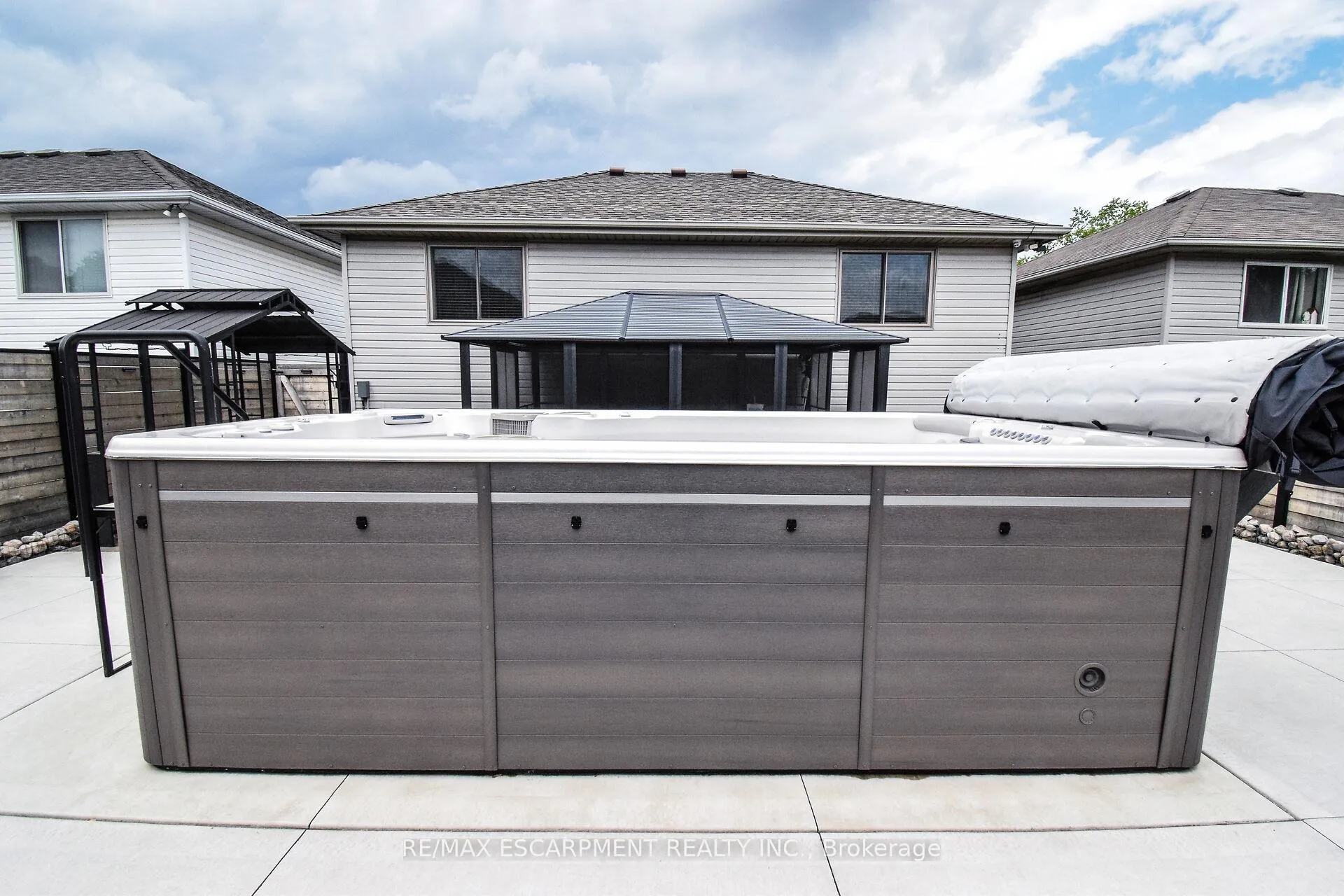 Photo 45 of 67 Lawnhurst Drive, Hamilton, Lawfield — HOMEH