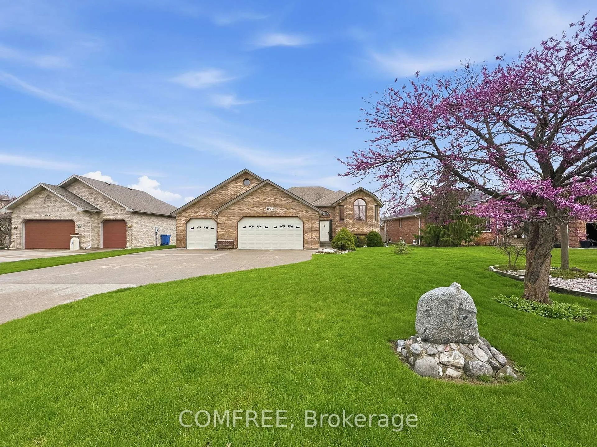 Photo 1 of 372 East Puce Road, Lakeshore — HOMEH