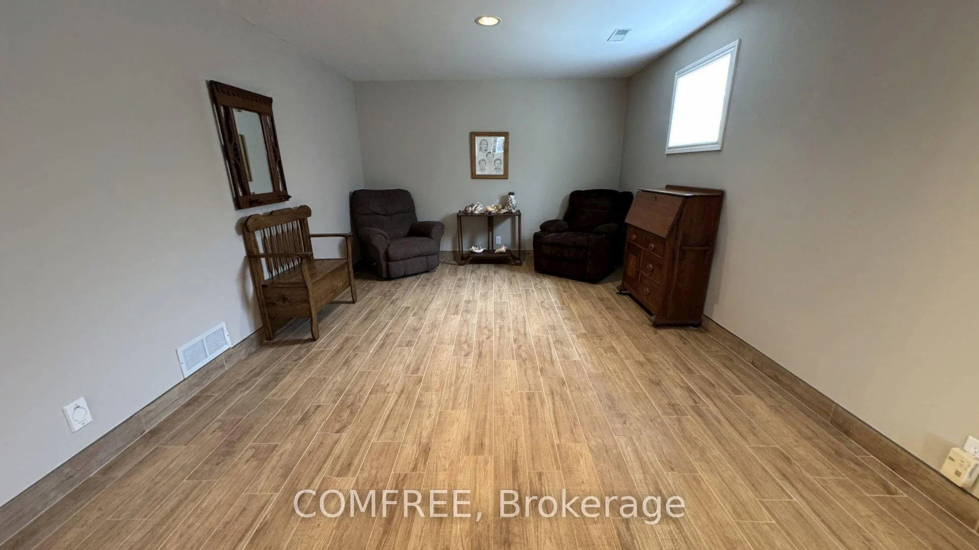 Photo 21 of 372 East Puce Road, Lakeshore — HOMEH