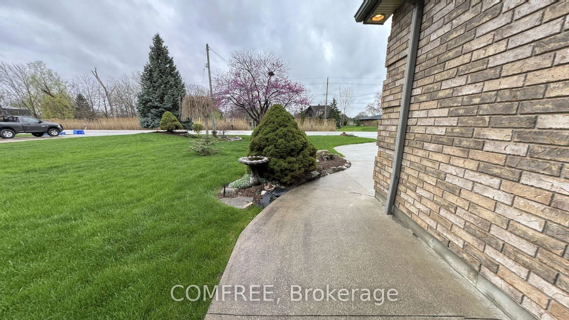 Photo 34 of 372 East Puce Road, Lakeshore — HOMEH