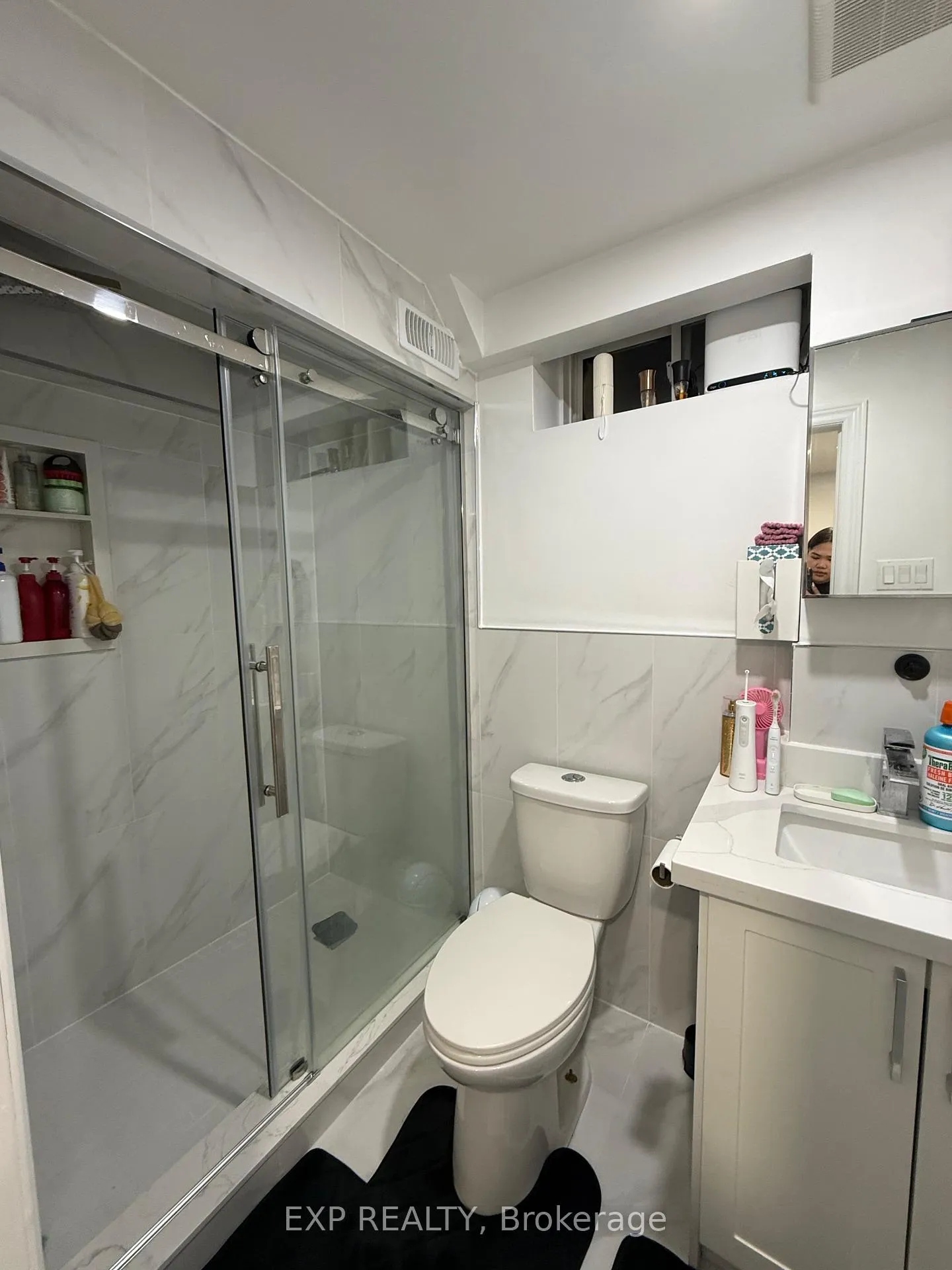 Photo 4 of Unit Lower, 130 Adventure Crescent, Vaughan, Vellore Village — HOMEH